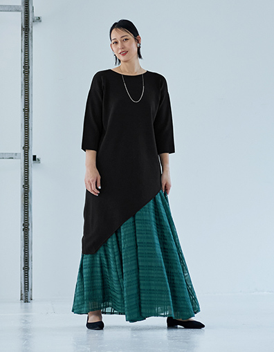 LOOSELY KNIT RANDOM CABLE KNIT TOP