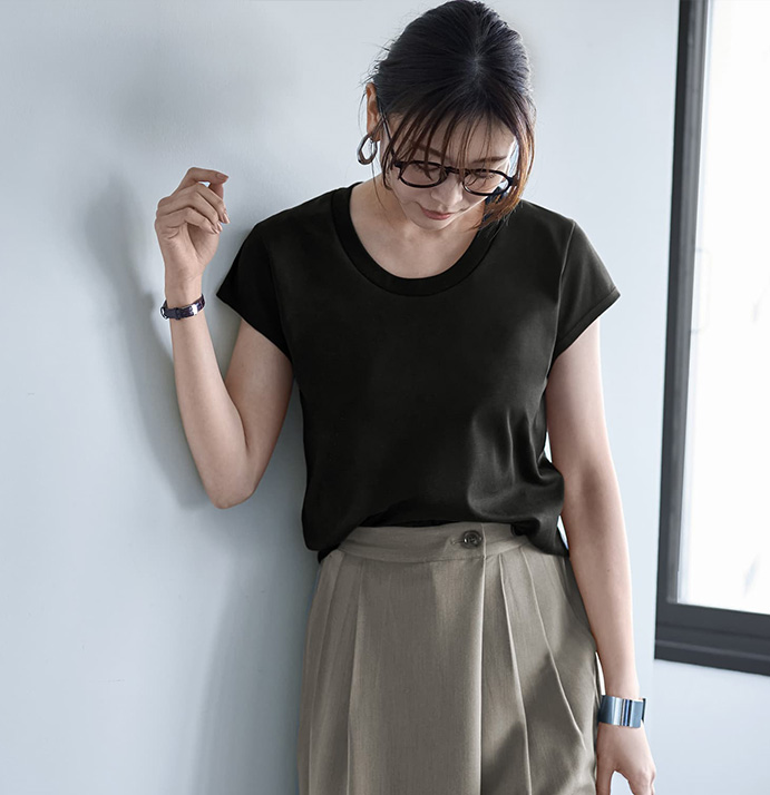 ディオラマUネックフレンチスリーブT