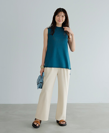 YAK STYLE KNIT BUSTIER