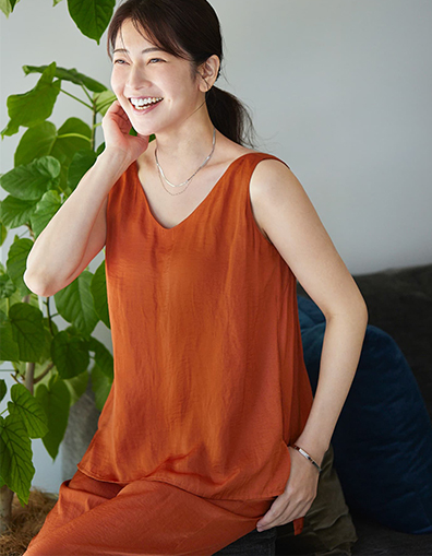 LOOSELY KNIT RANDOM CABLE KNIT TOP