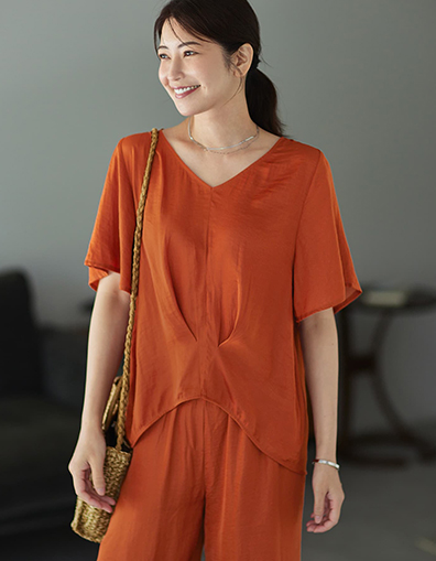 LOOSELY KNIT RANDOM CABLE KNIT TOP