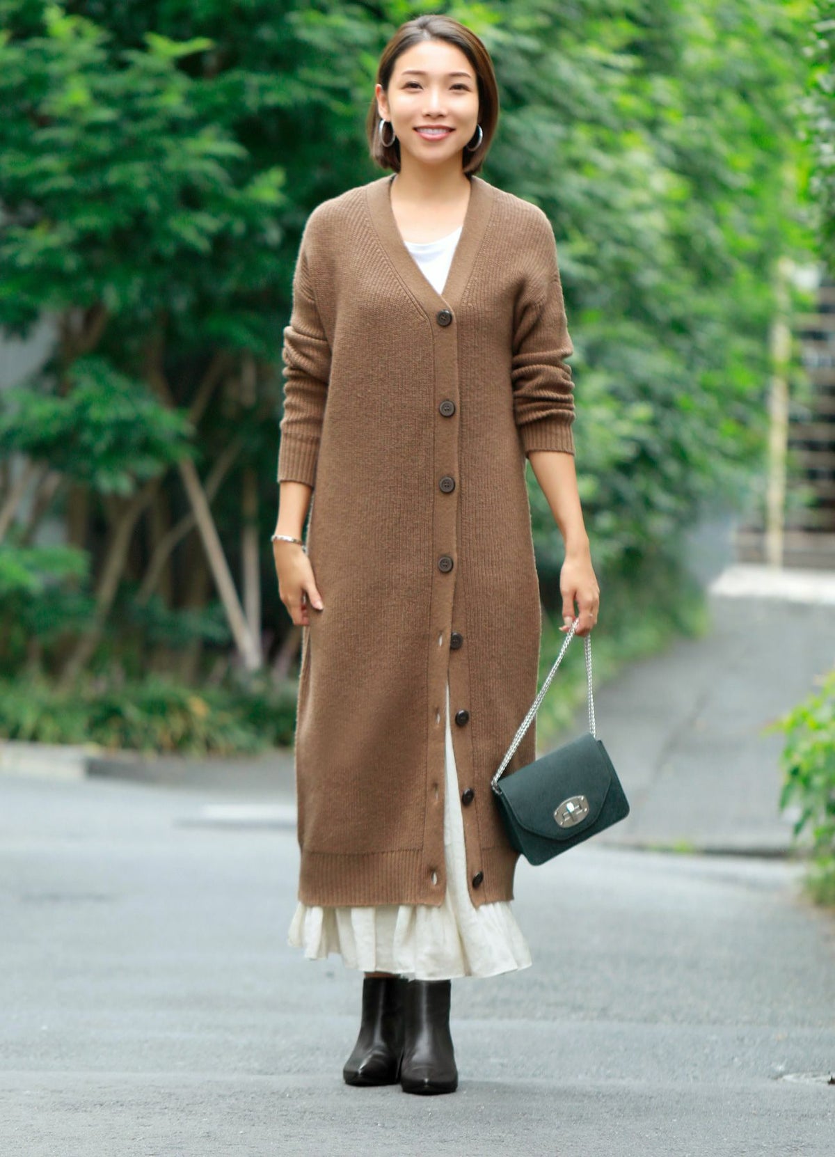 ライトブラウン