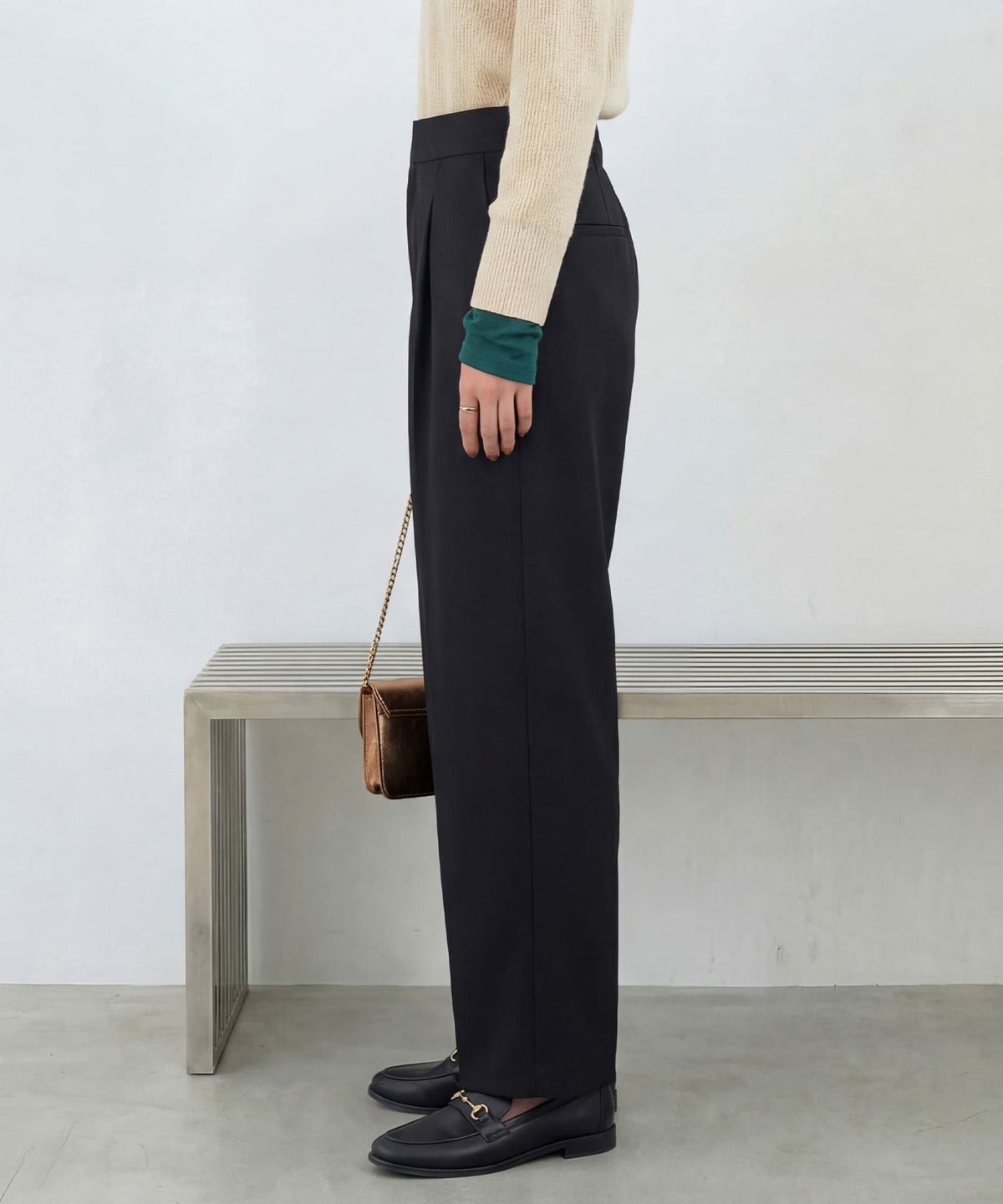 着用イメージ  ブラック