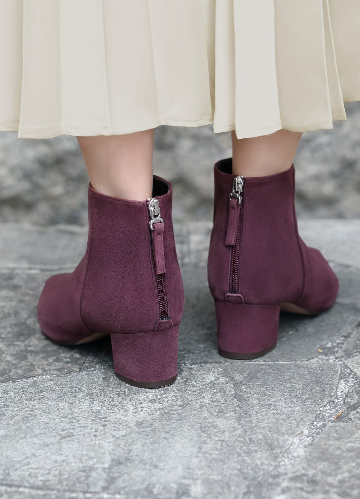 ダークパープル