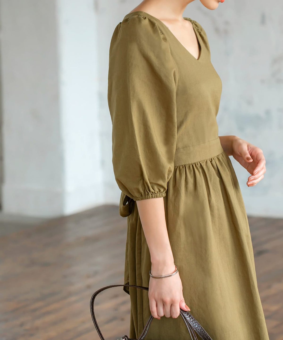 着用イメージ 163cm 着用サイズ 02 オリーブゴールド