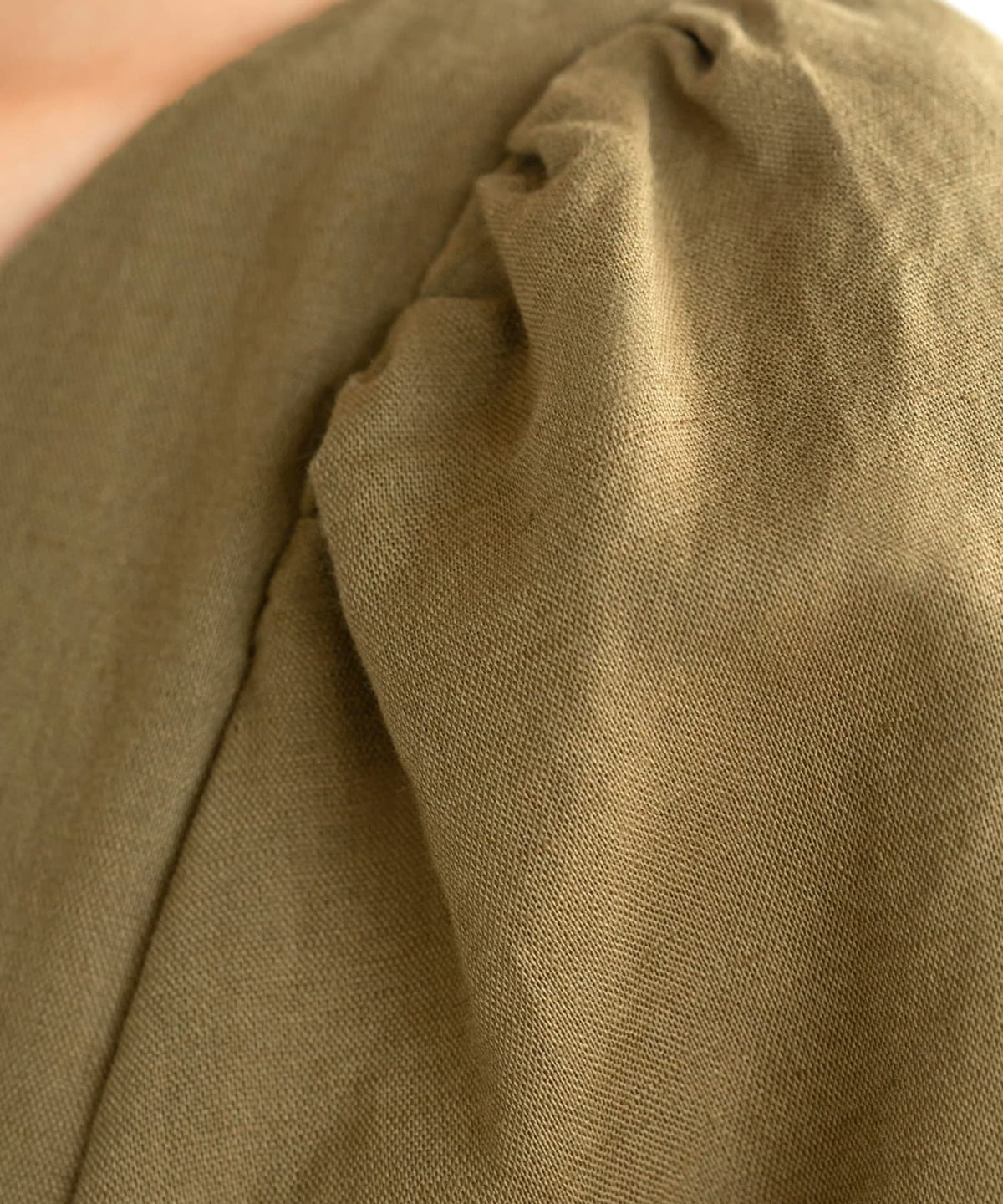 着用イメージ 163cm 着用サイズ 02 オリーブゴールド