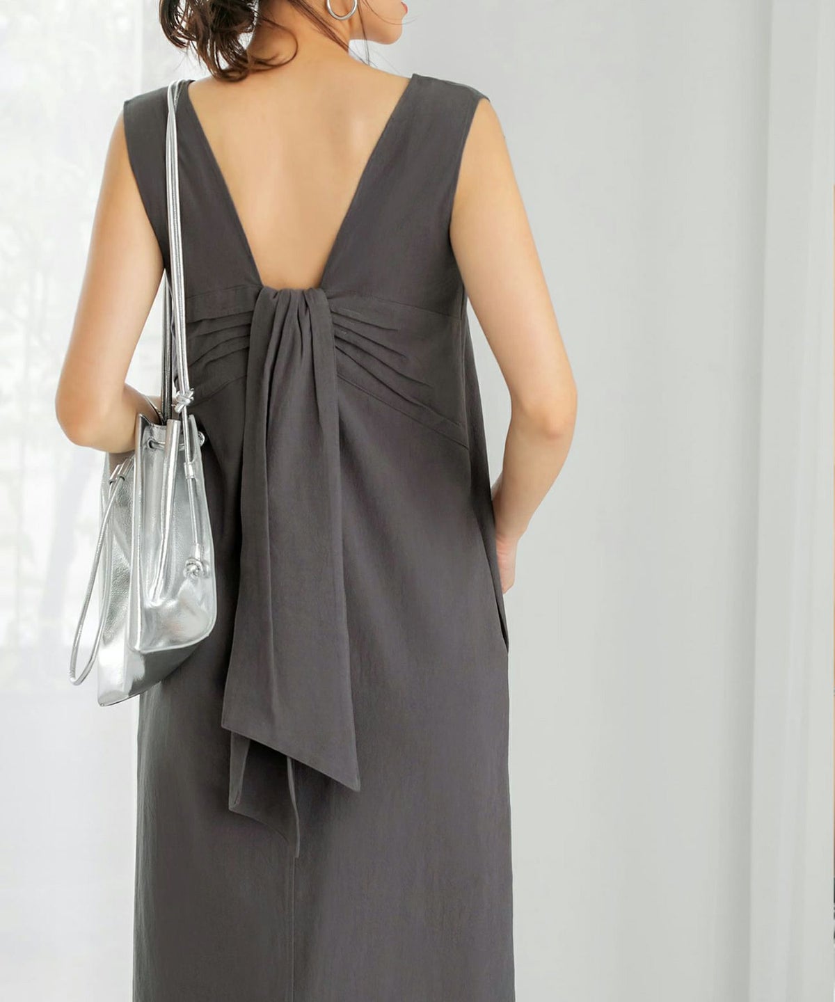 着用イメージ  チャコール