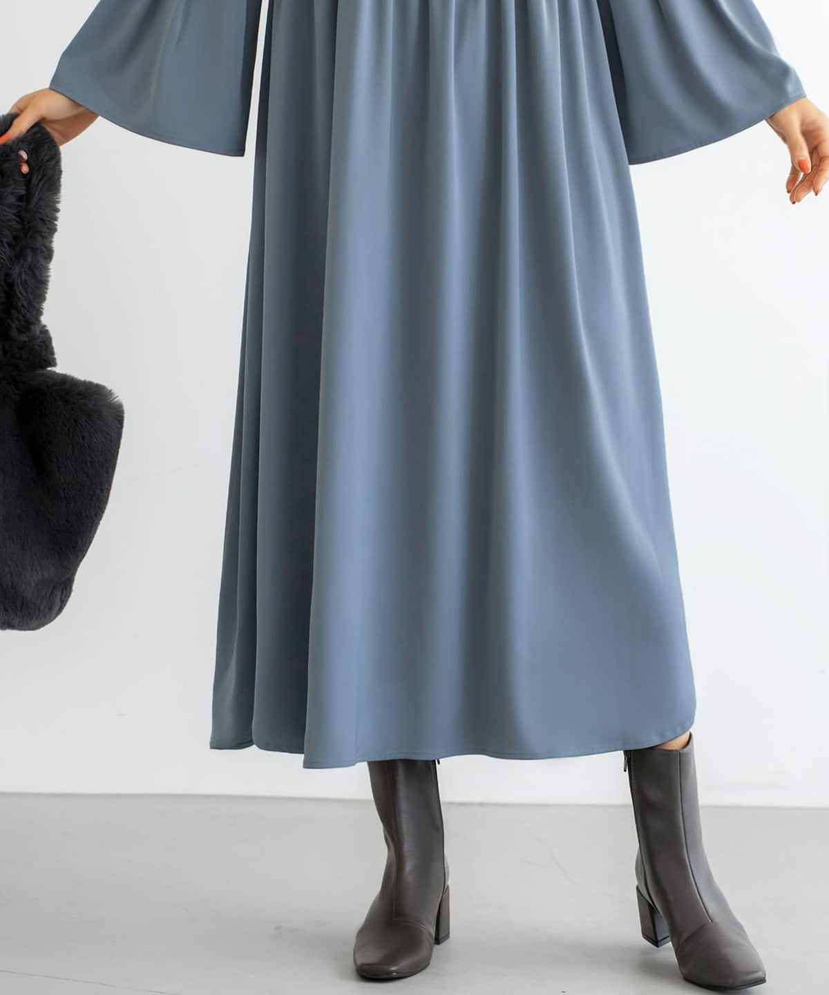 着用イメージ 166cm スモーキーブルー 02サイズ