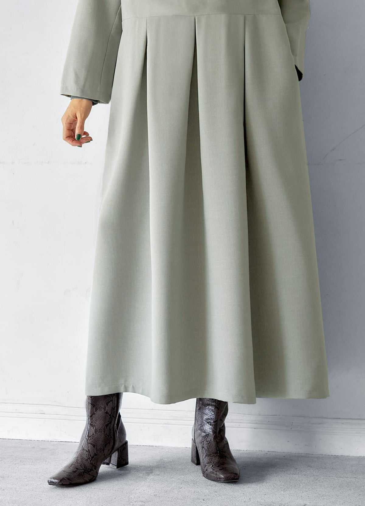 着用イメージ 166cm 着用サイズ 02 ライトグレー