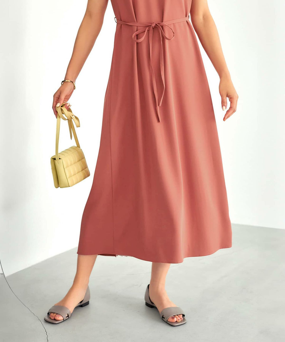 着用イメージ テラコッタピンク