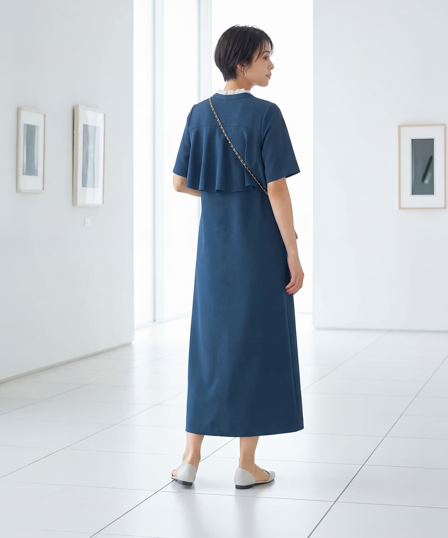 OUTLET】【Made in JAPAN】ラグジュアリー背面フリルワンピース