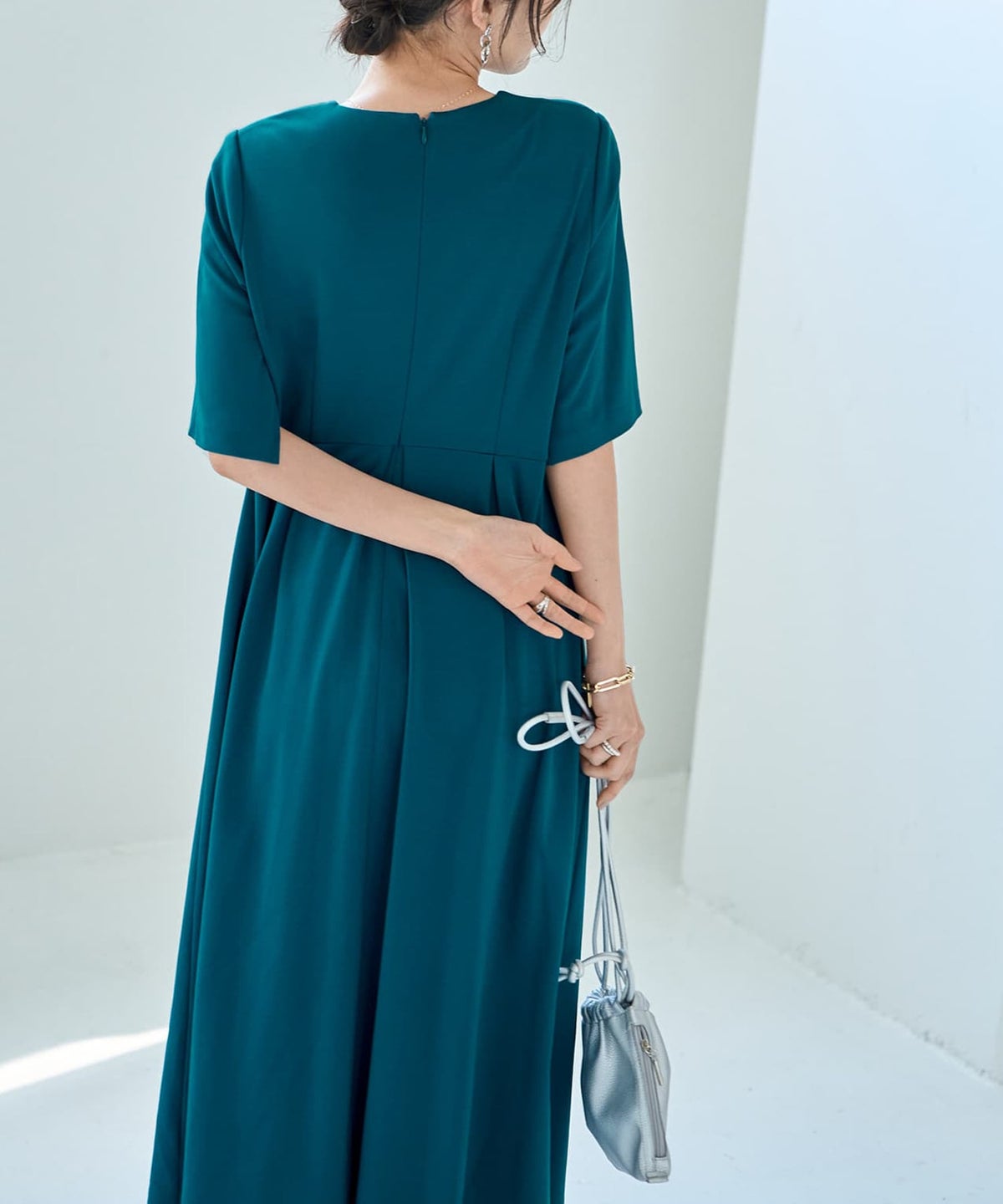 着用イメージ 166cm 02サイズ シアングリーン