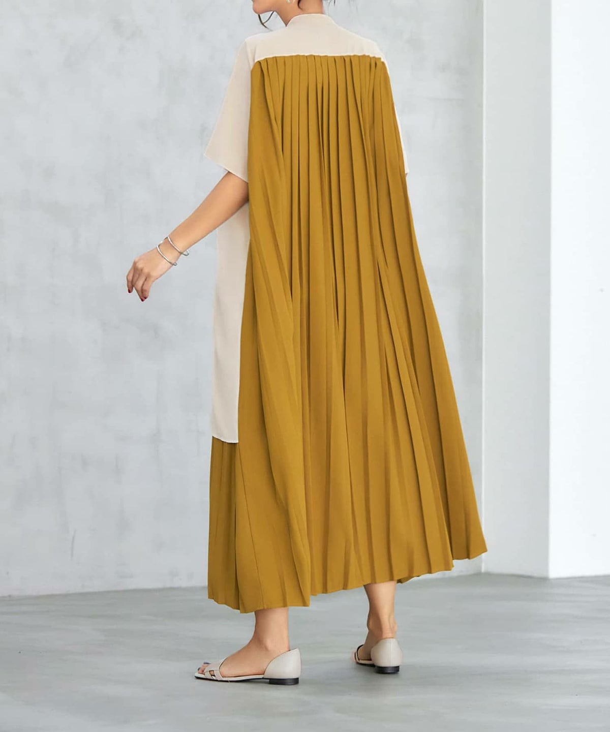 着用イメージ マスタード