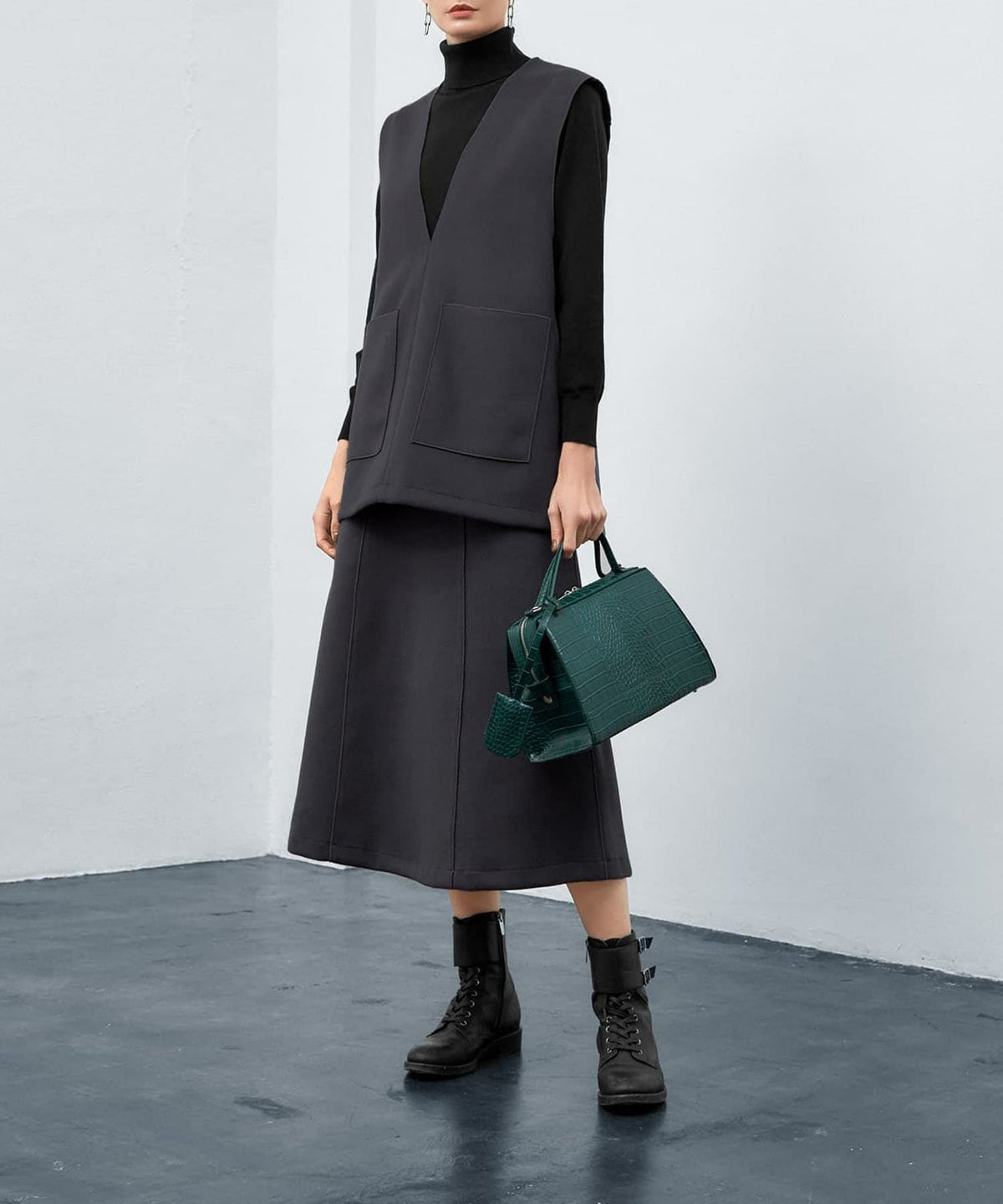 着用イメージ 173cm チャコールグレー Sサイズ