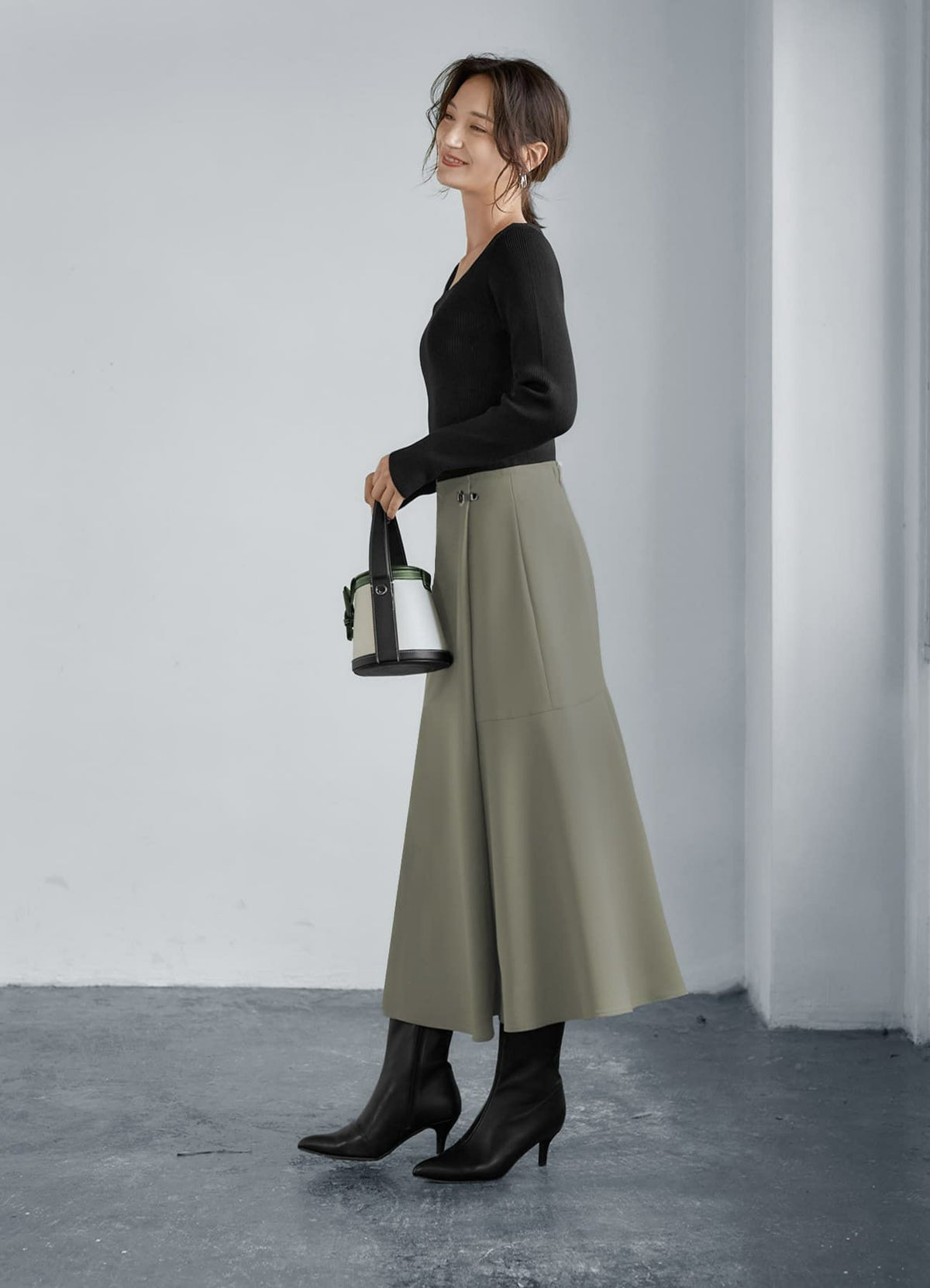 着用イメージ 165cm 着用サイズ 02 オリーブベージュ