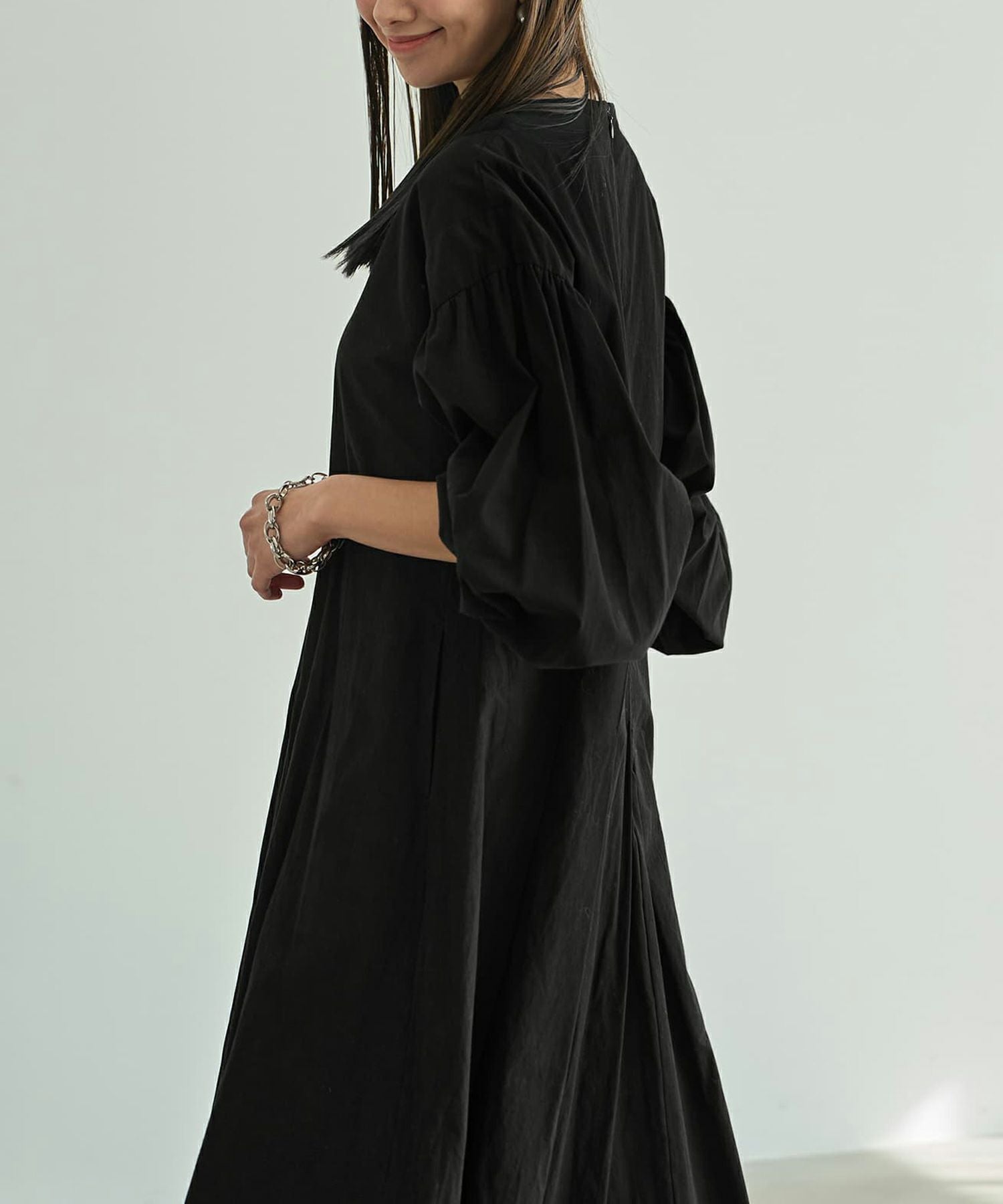 バルーンスリーブタックワンピース | おしゃれな大人レディース