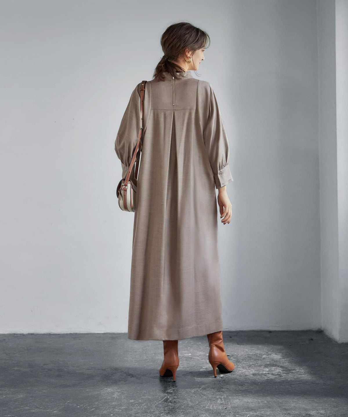 着用イメージ 165cm 着用サイズ 02 ベージュ