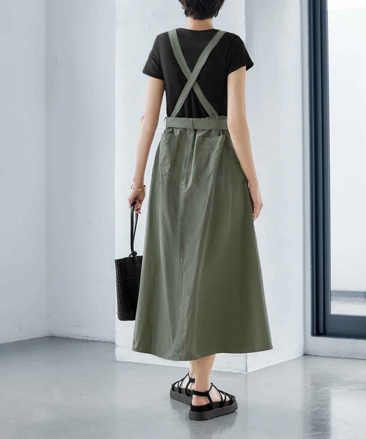 着用イメージ アースグリーン