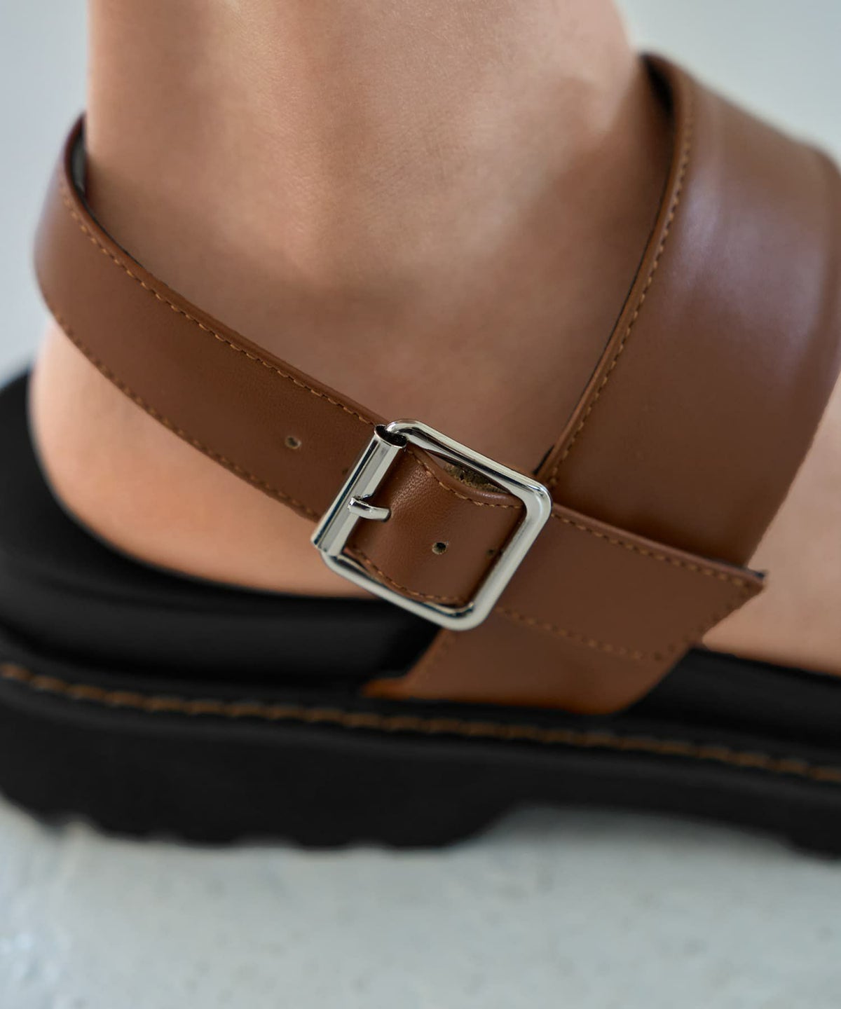 着用イメージ　ブラウン