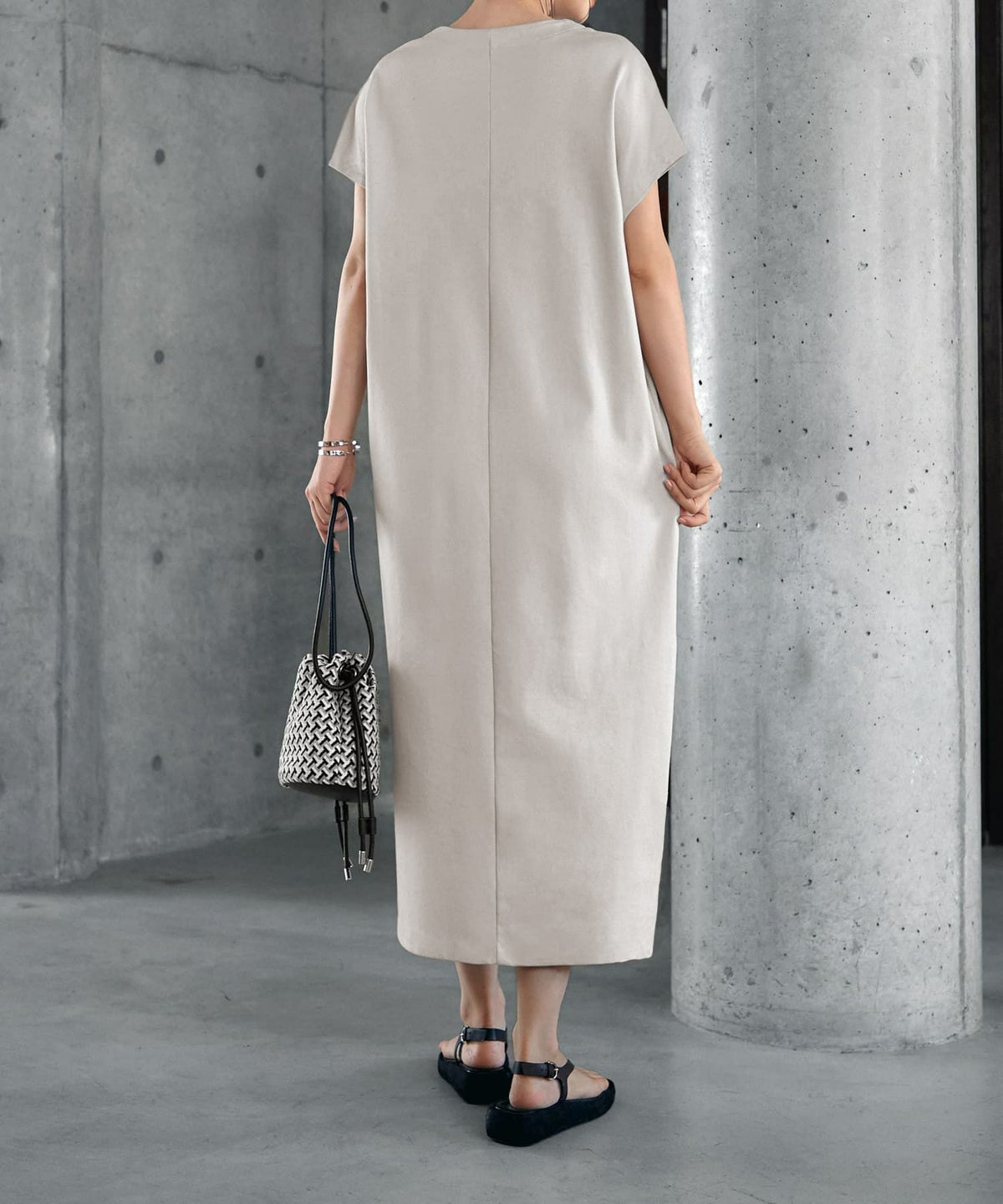 着用イメージ 165cm 着用サイズ 02 グレージュ