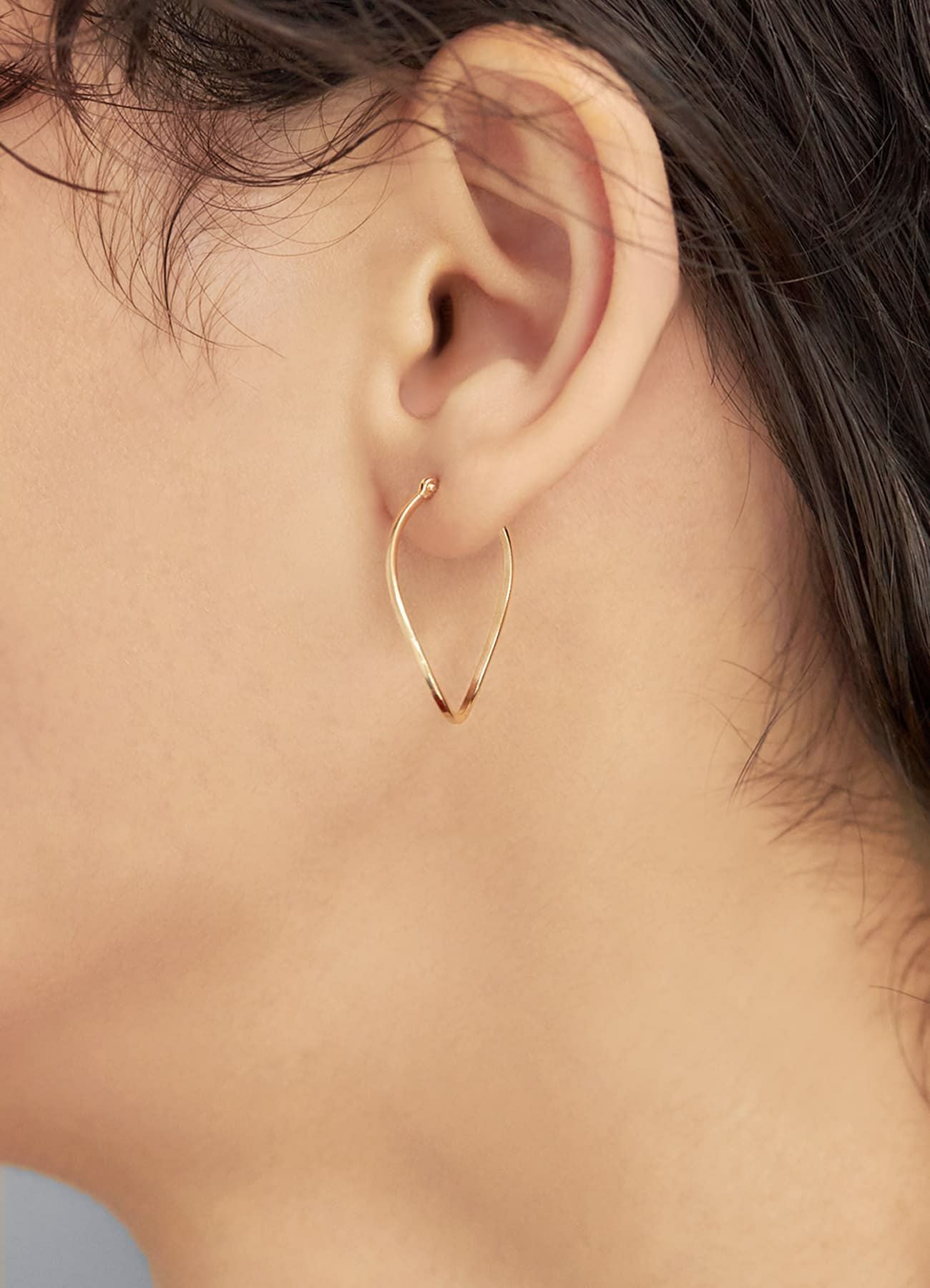 K10ツイストドロップフープピアス | おしゃれな大人レディース