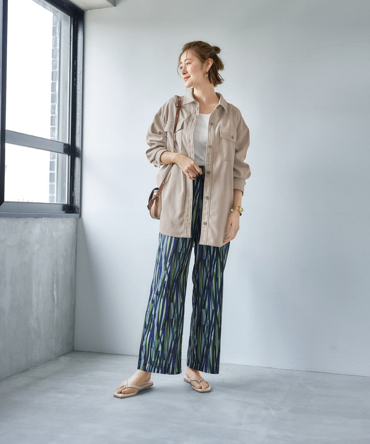 着用イメージ 166cm グレージュ