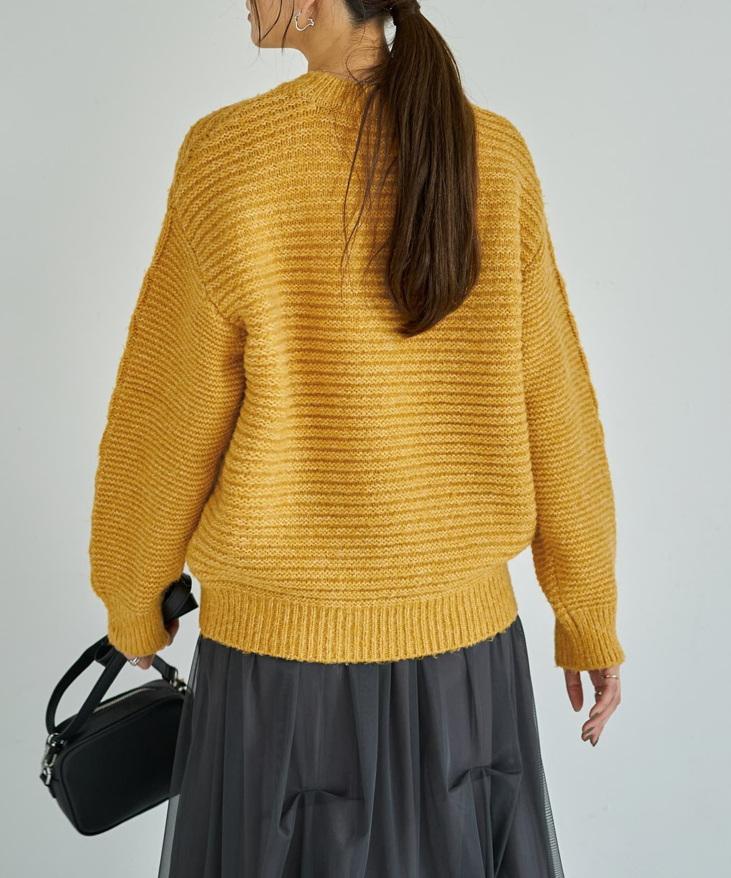 袖だけケーブル編みニットプルオーバー | おしゃれな大人レディース