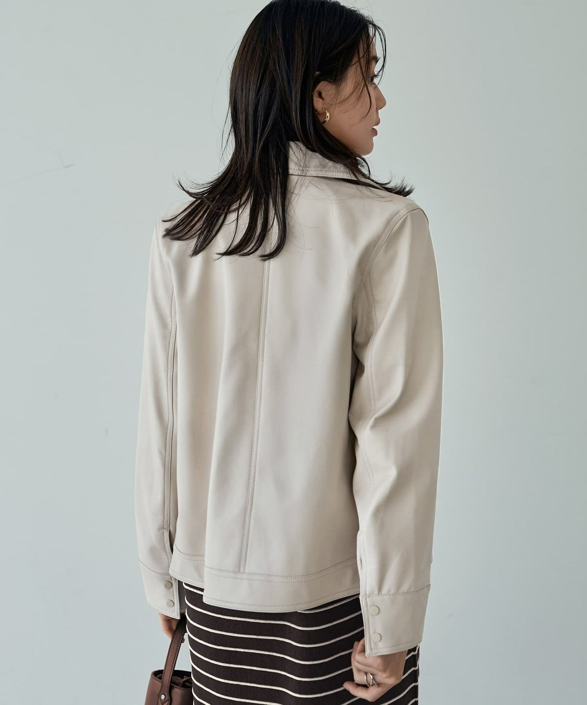 着用イメージ 166cm グレイッシュホワイト