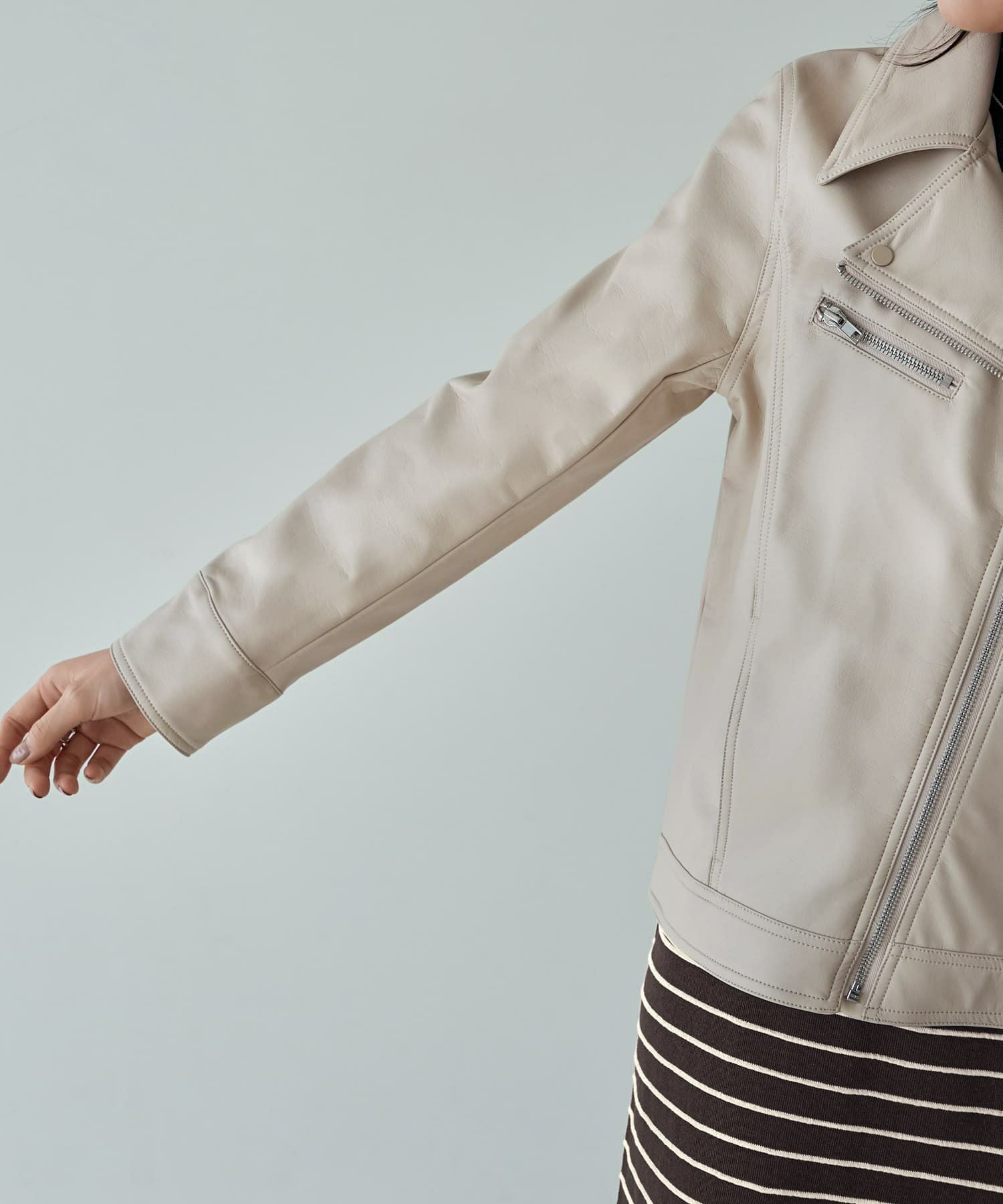 フェイクレザーライダースブルゾン | おしゃれな大人レディース