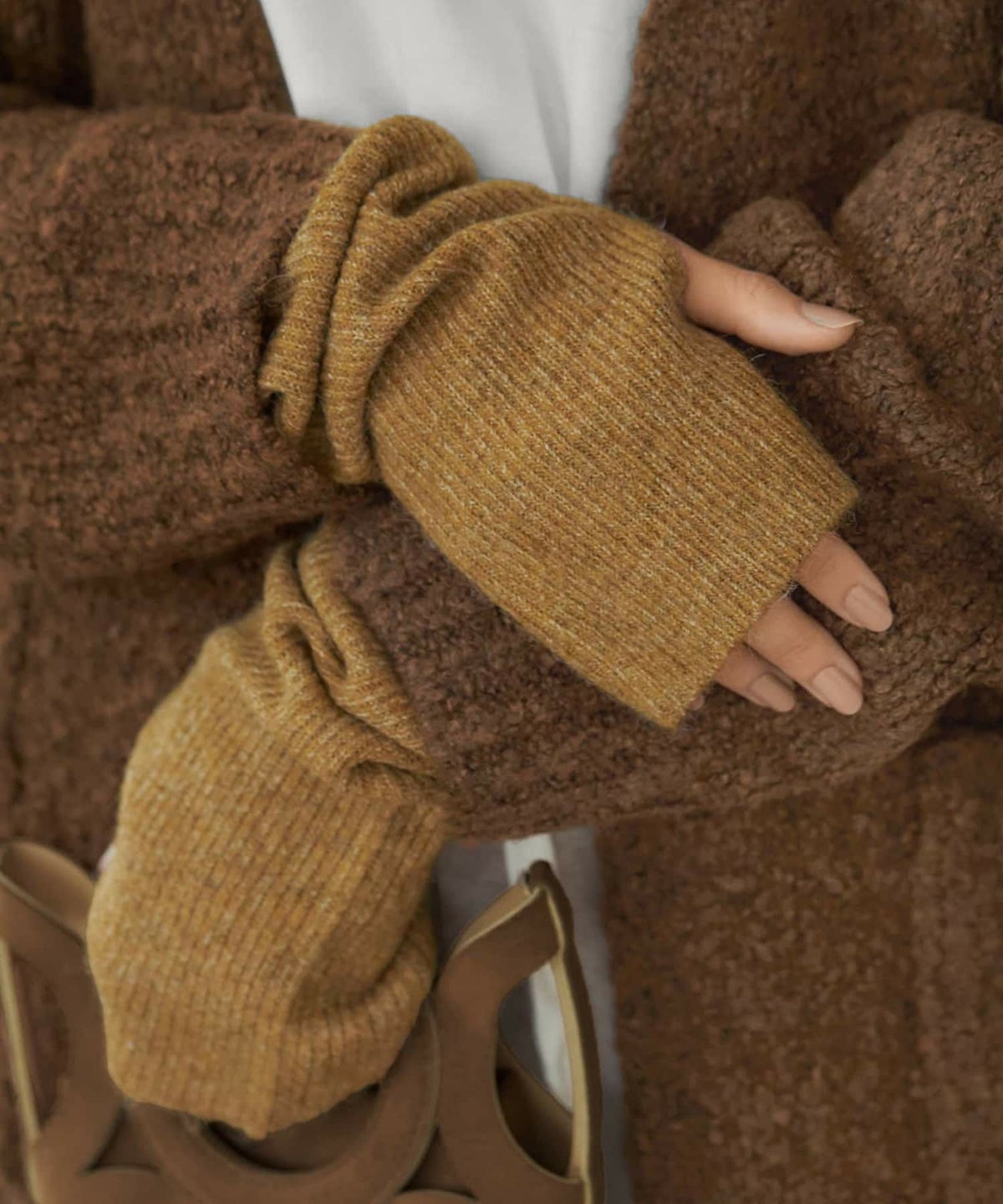 着用イメージ ダークイエロー