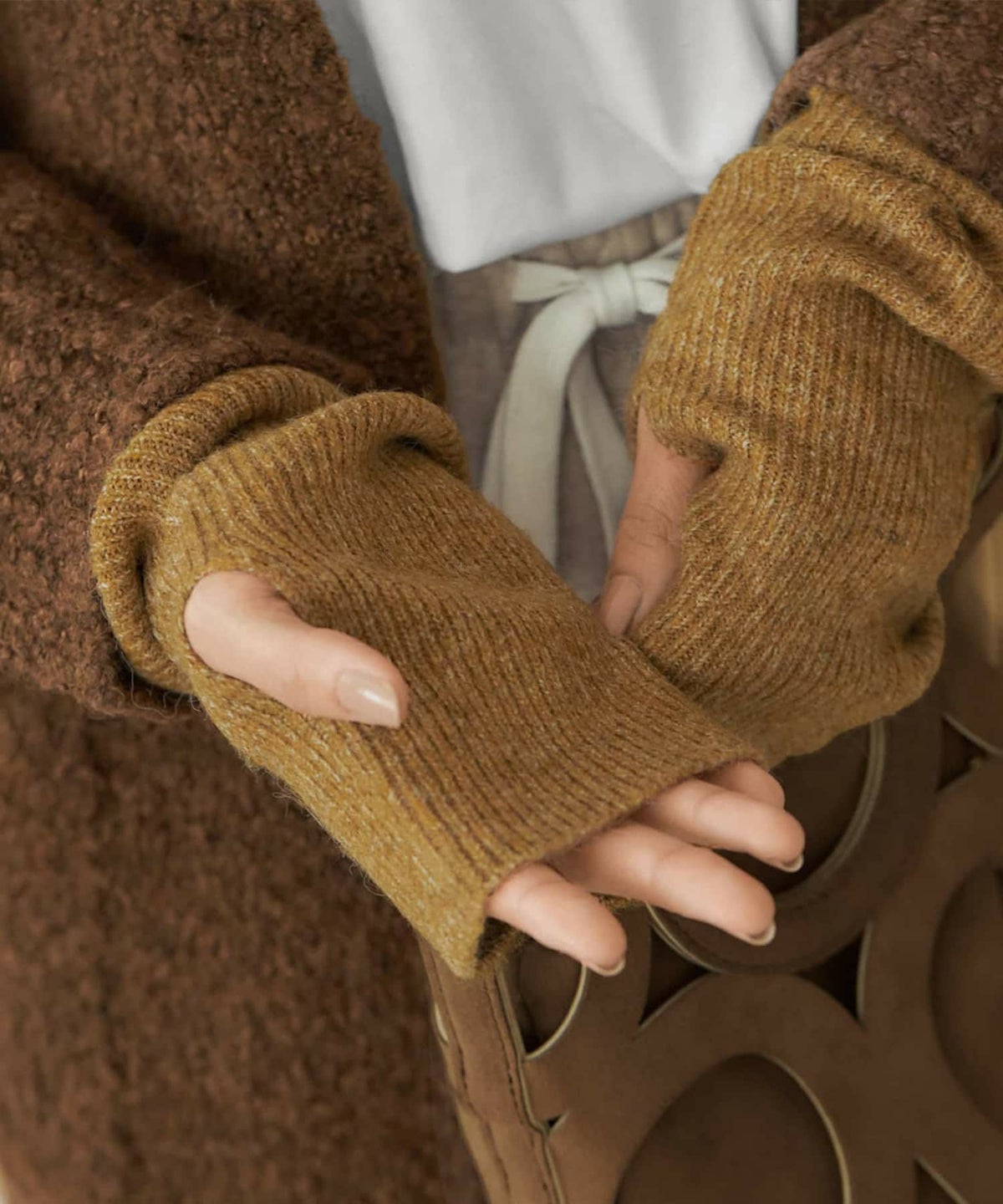 着用イメージ ダークイエロー