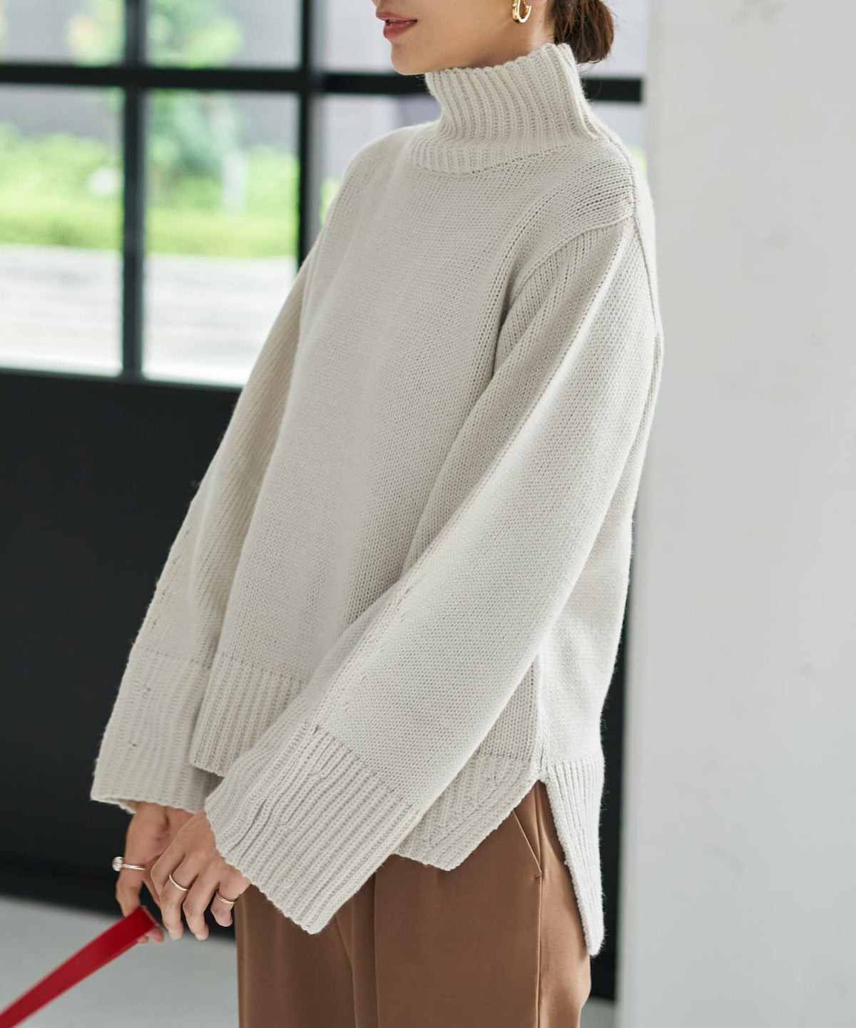 着用イメージ 166cm グレイッシュホワイト