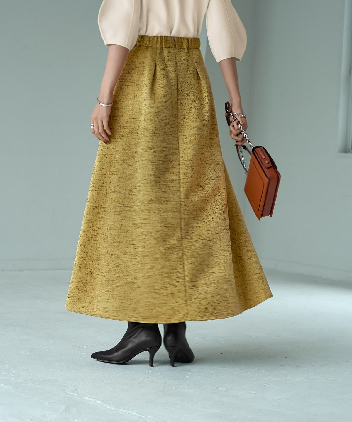 着用イメージ 165cm 着用サイズ S イエロー