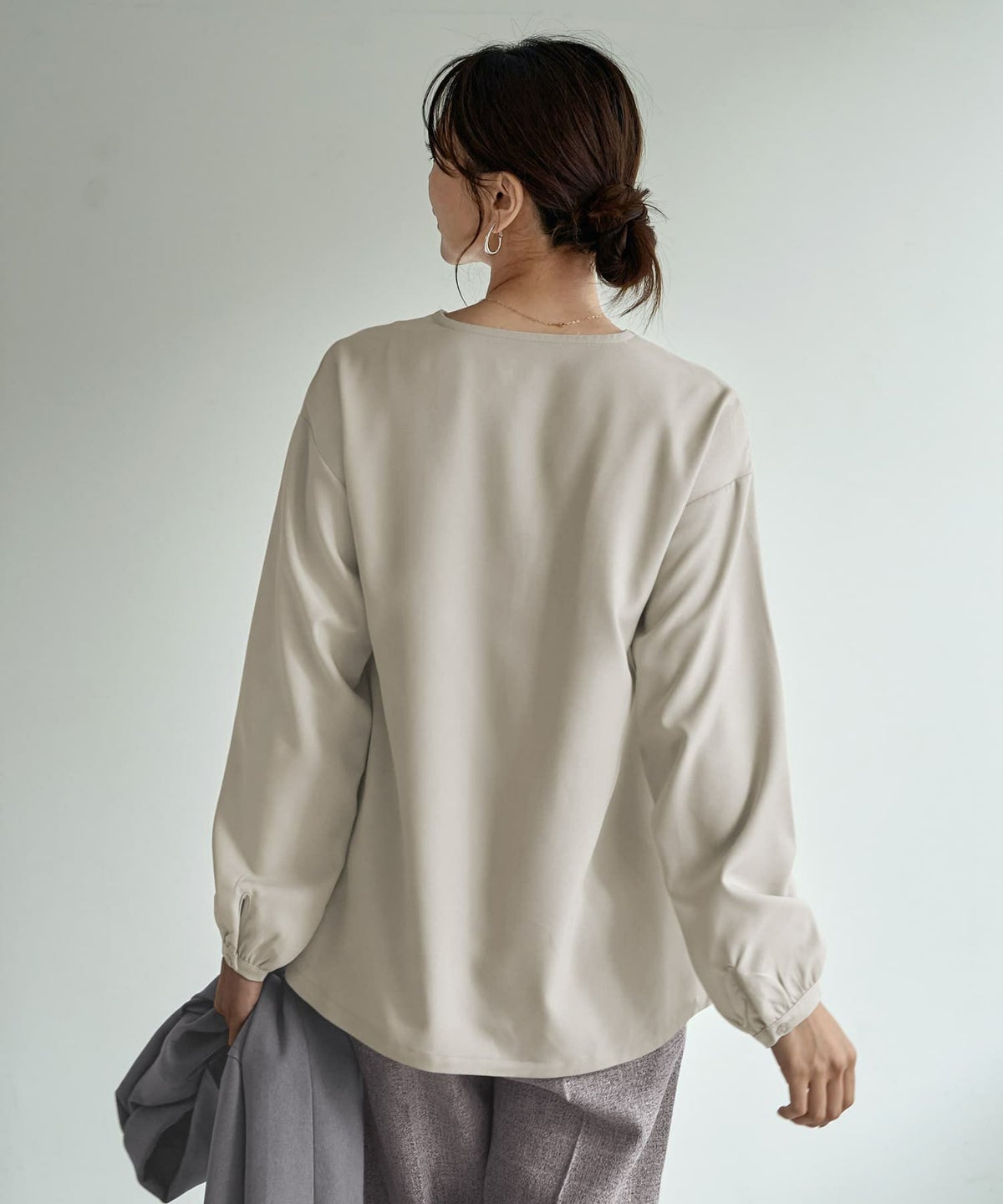 着用イメージ 166cm エアリーグレー