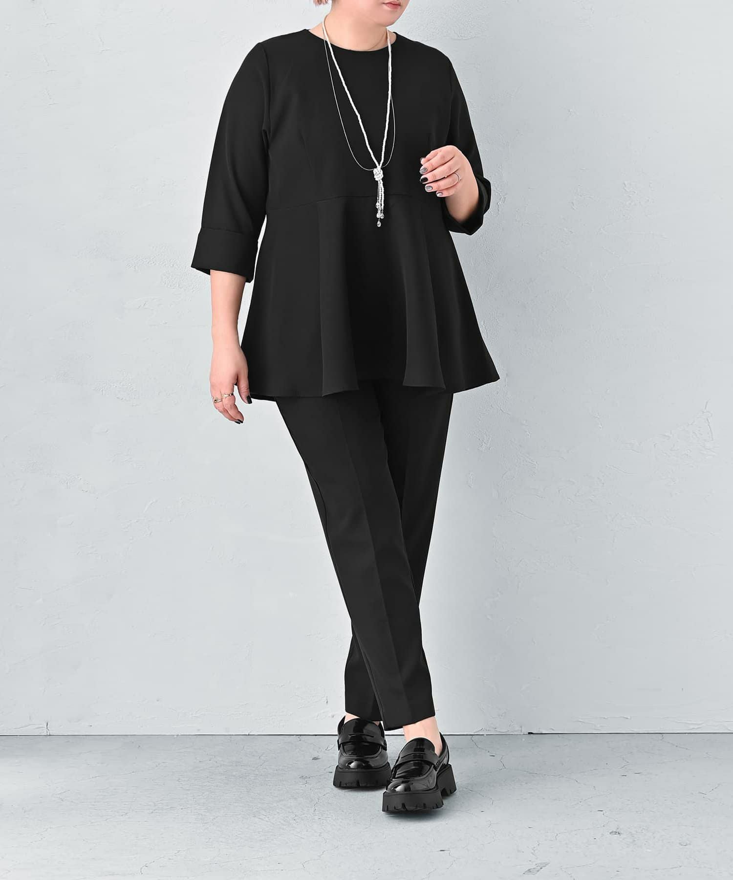 E*様 Liten ペプラムトップス ブラック BLK001】美カバーぺプラムトップス | おしゃれな大人レディース
