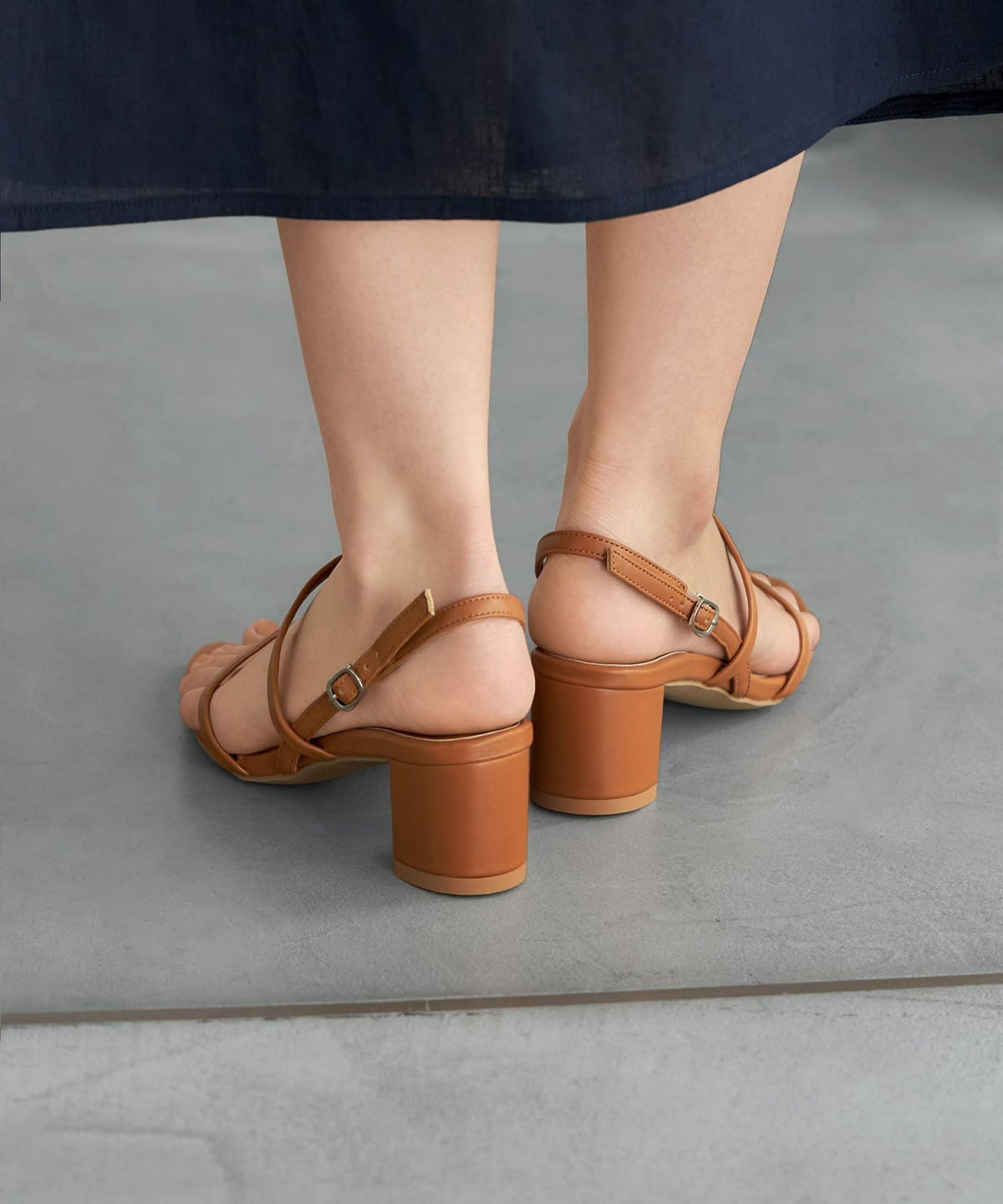 ライトブラウン