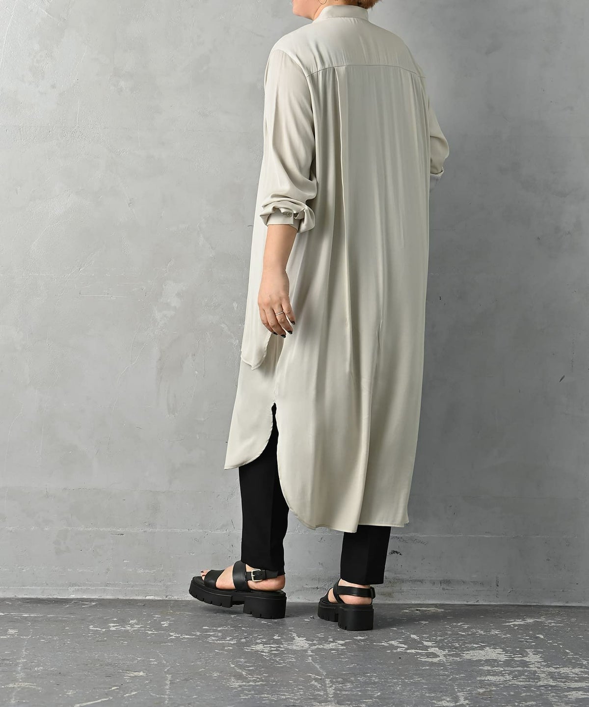 着用イメージ 163cm ライトグレー