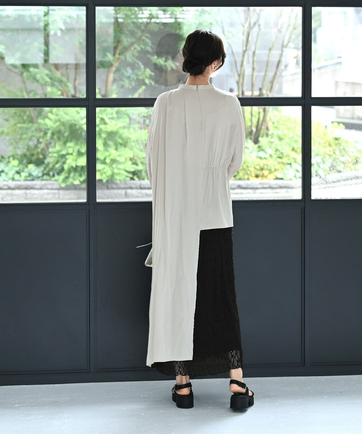 着用イメージ 172cm ライトグレー