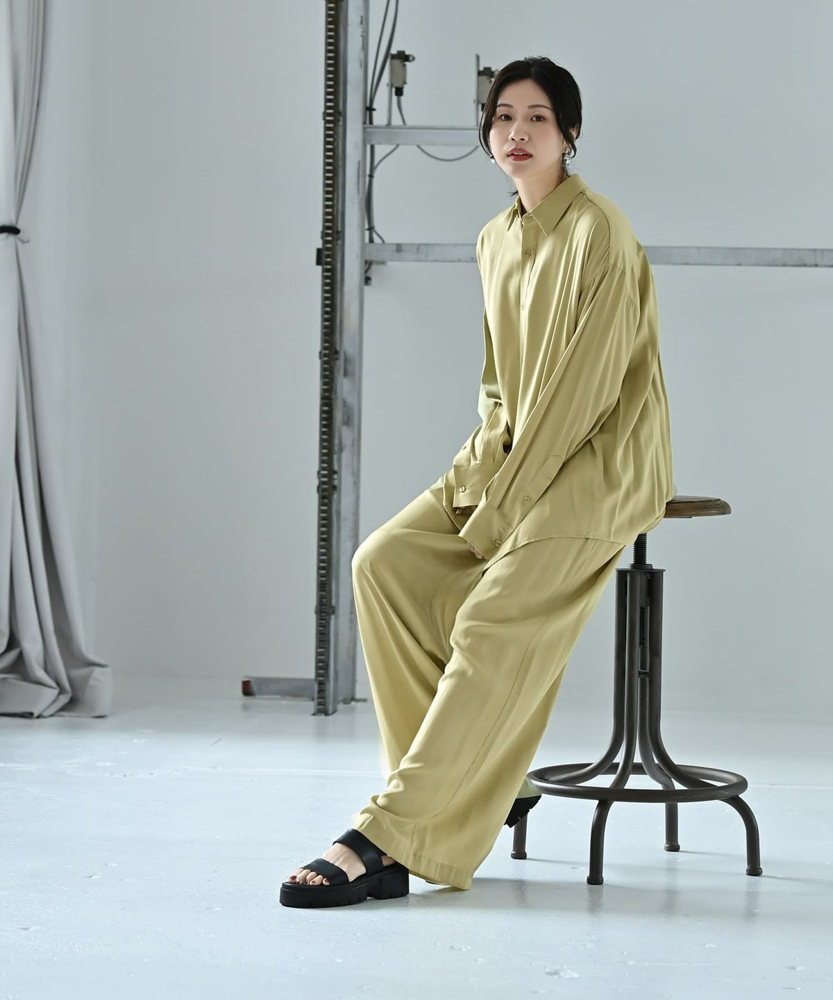 ライトグリーン