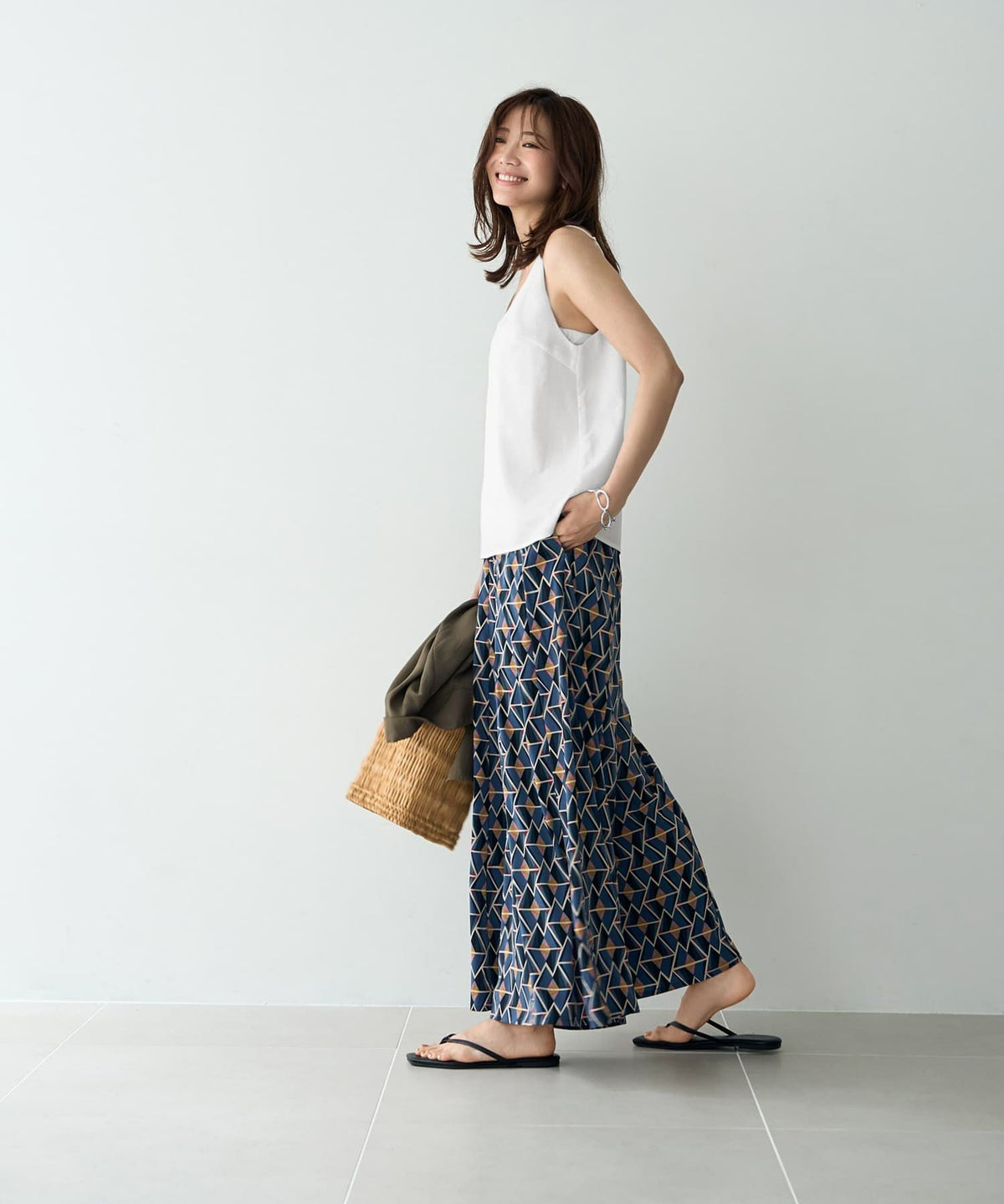 着用イメージ 166cm ホワイト