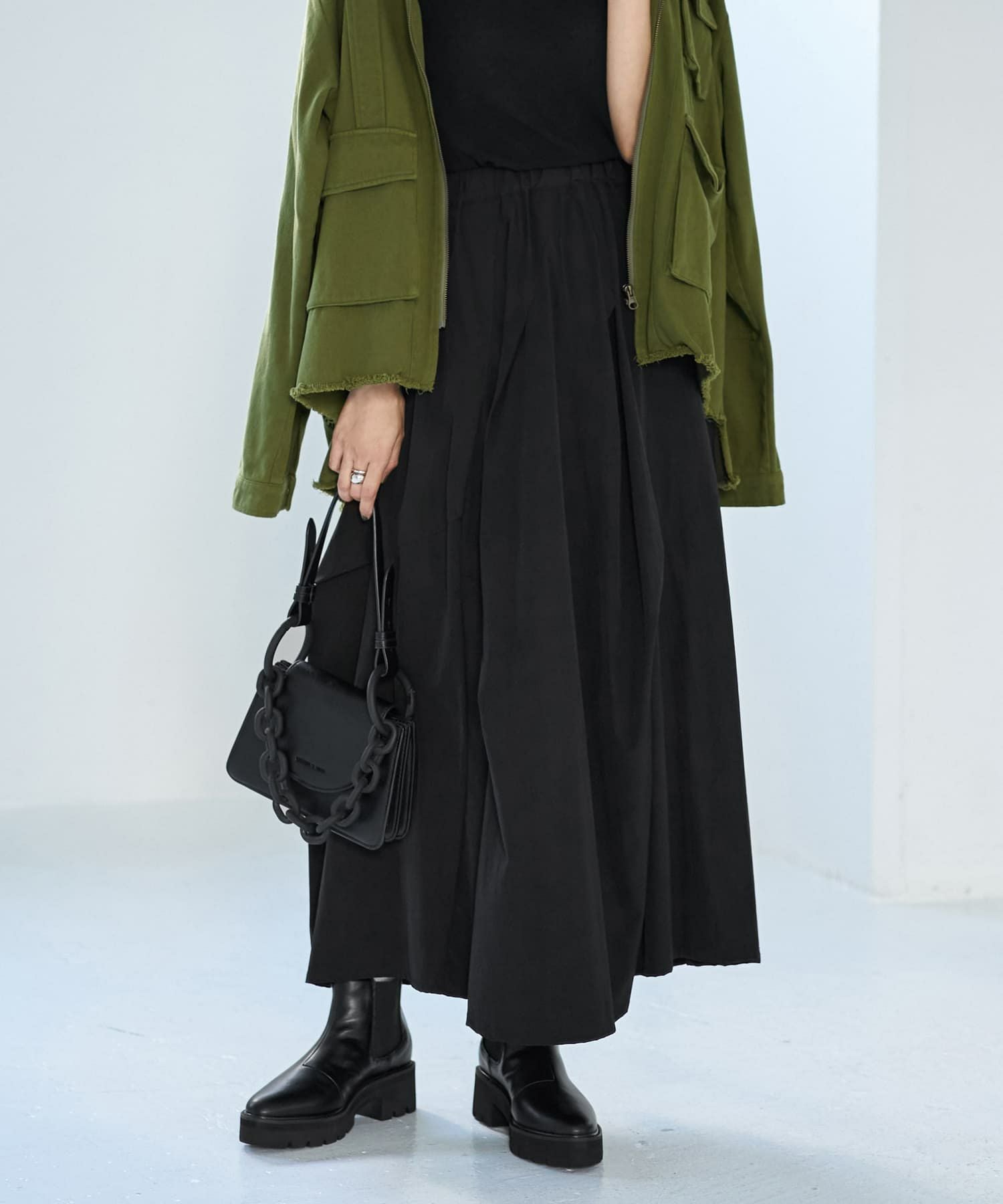 LUXE】ストレッチタフタ立体タックスカート | おしゃれな大人