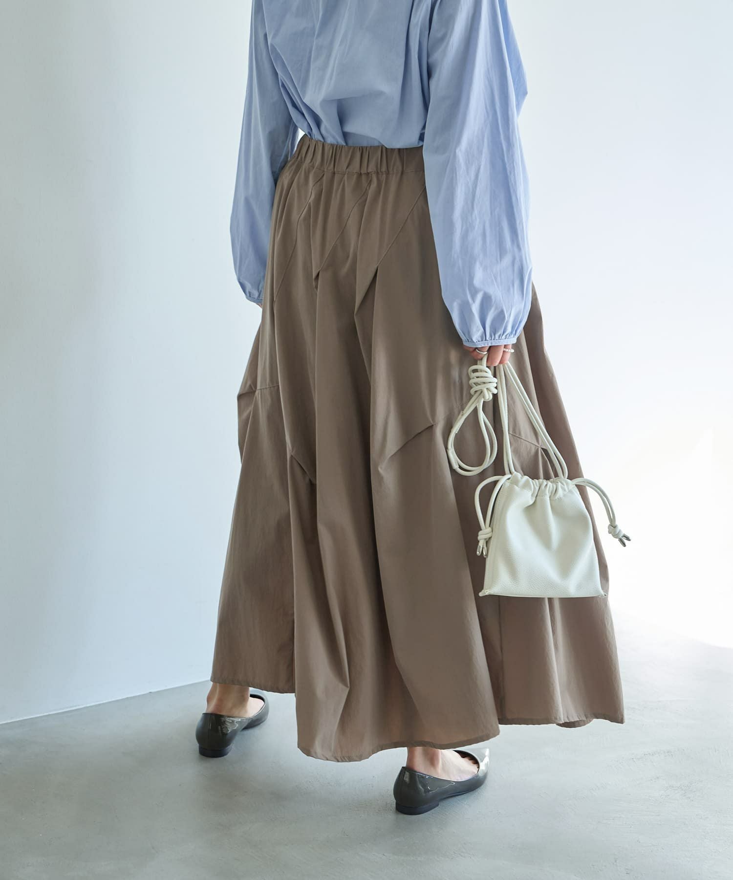 LUXE】ストレッチタフタ立体タックスカート | おしゃれな大人