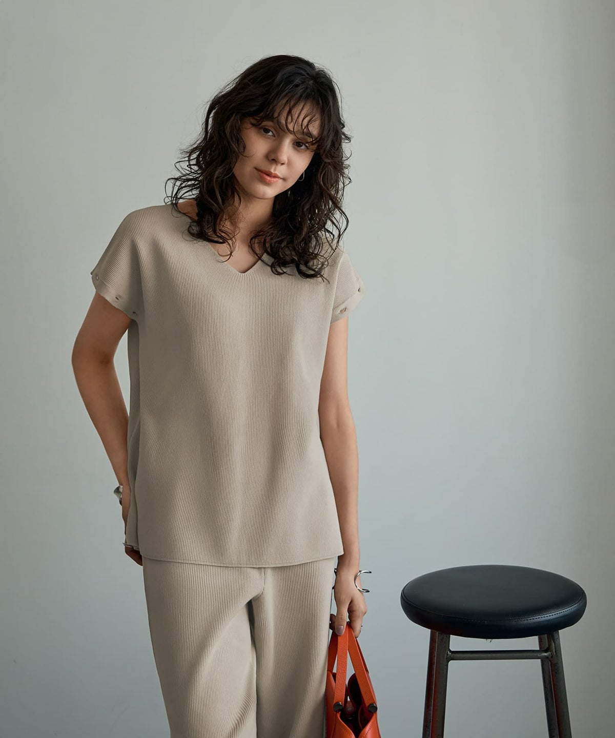 着用イメージ 167cm グレージュ