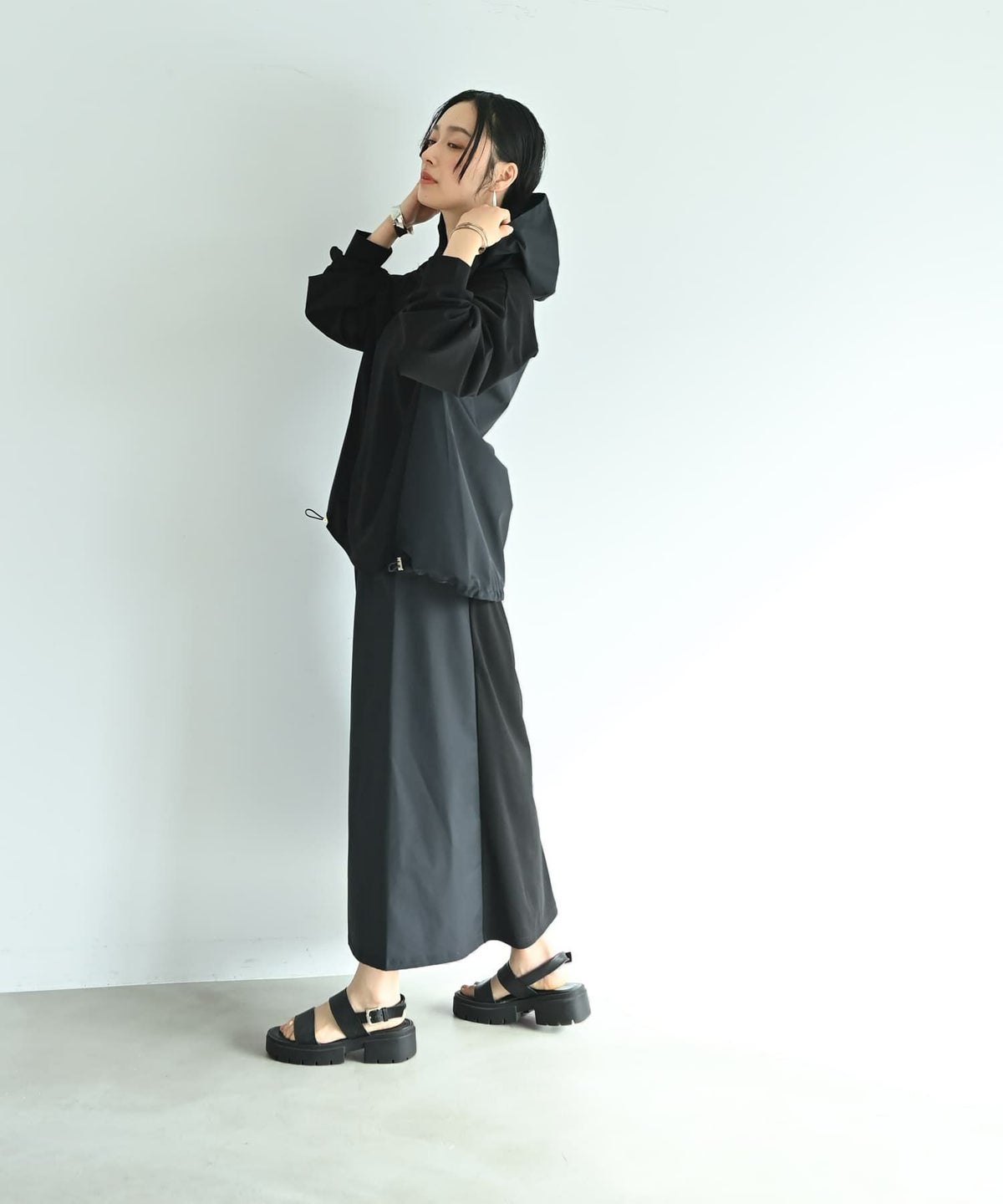 着用イメージ 167cm ブラック×ネイビー