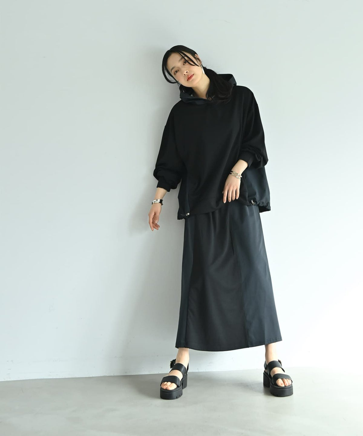 着用イメージ 167cm ブラック×ネイビー