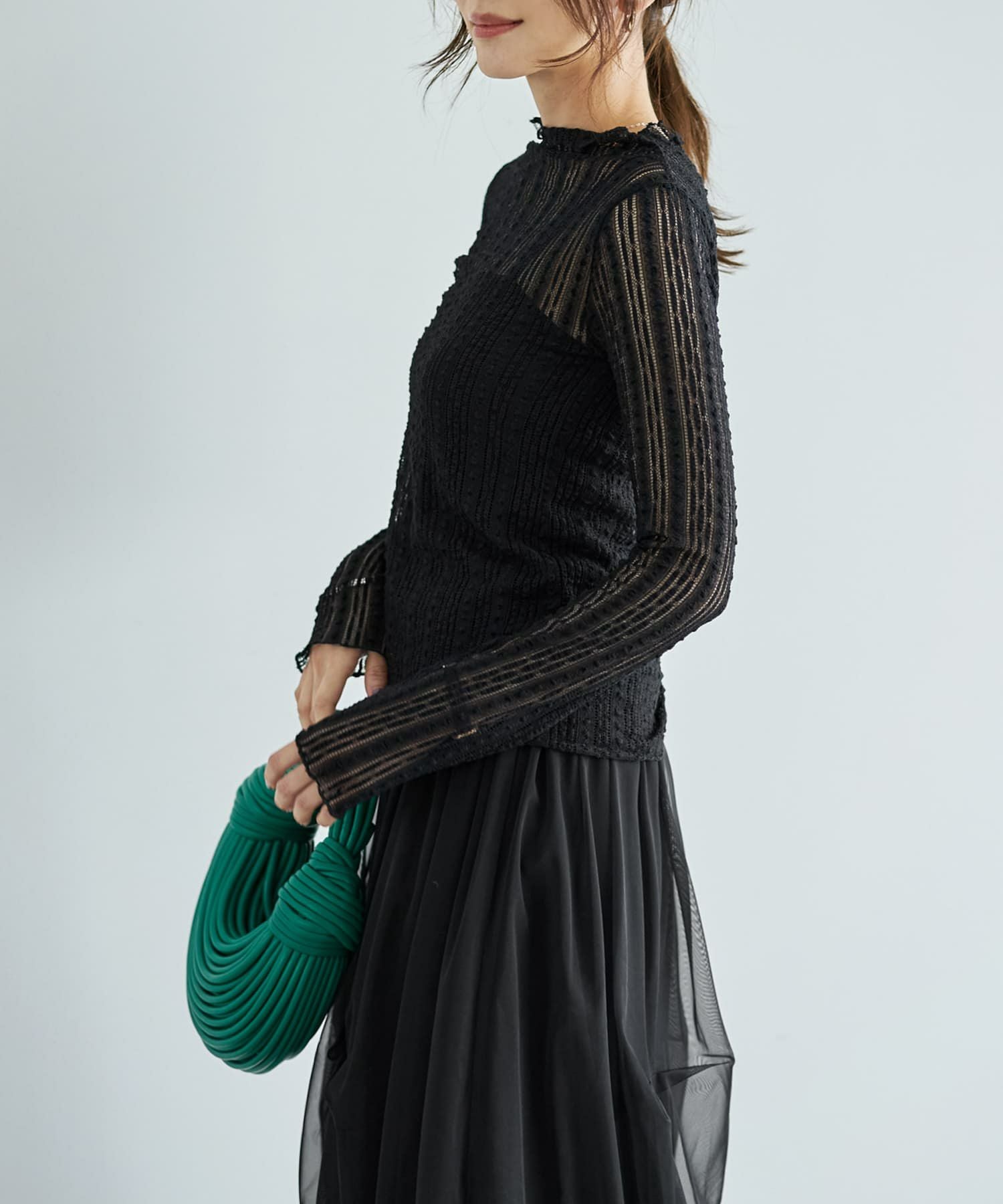 下に着るメロウレーシィートップス | おしゃれな大人レディース