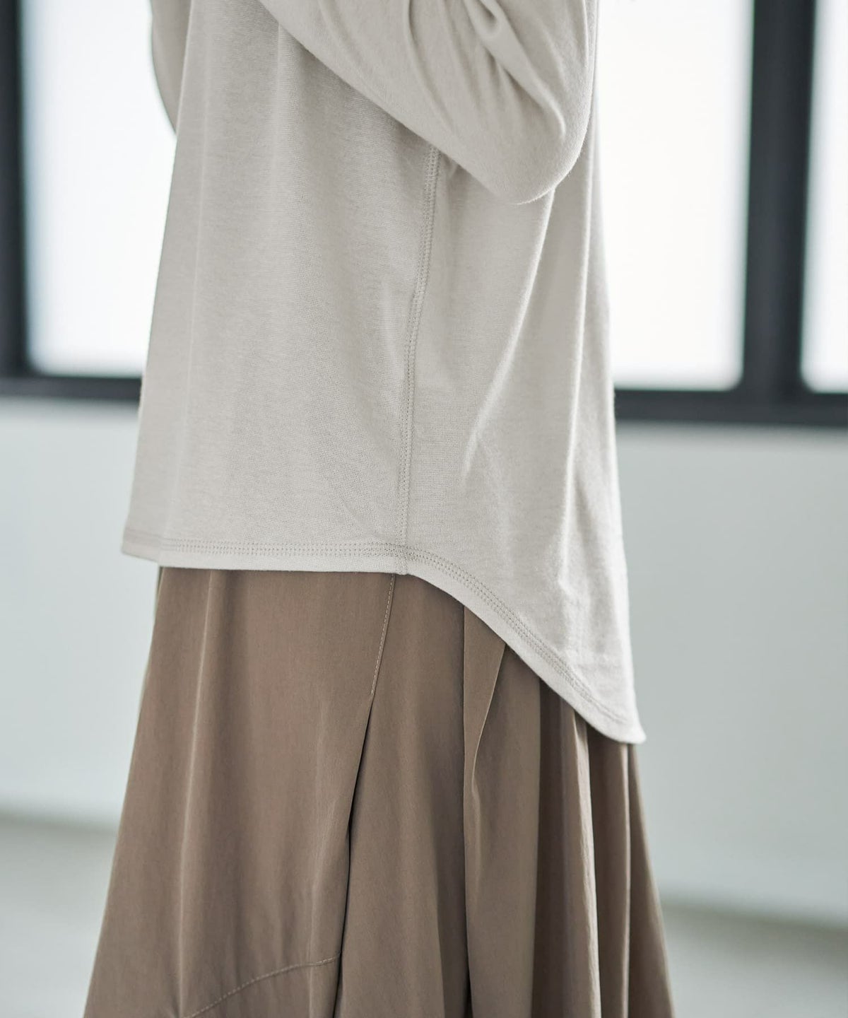 着用イメージ 166cm ブライトグレー