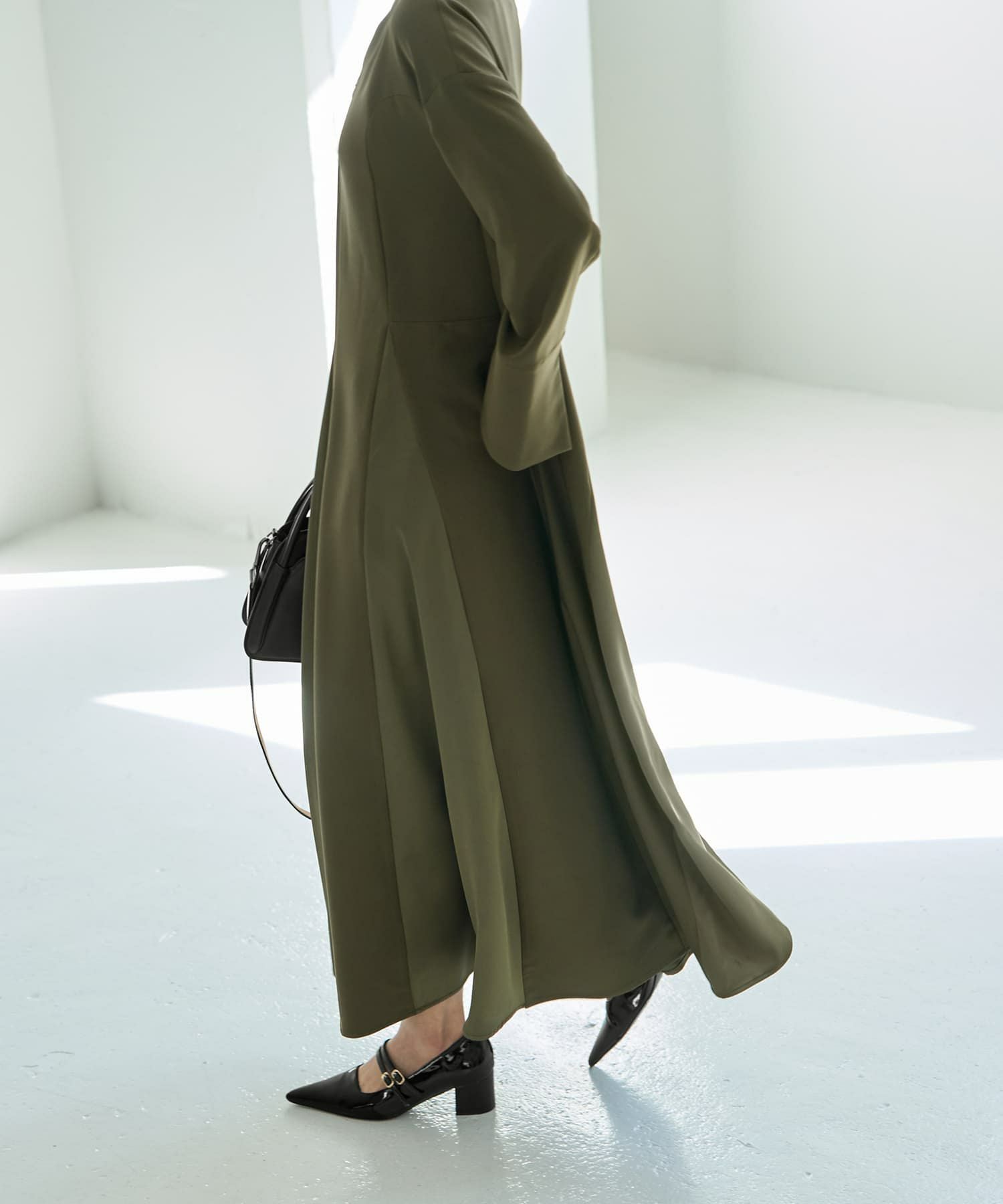 わっしー LUXE】フロントファスナー微配色ワンピース | おしゃれな大人