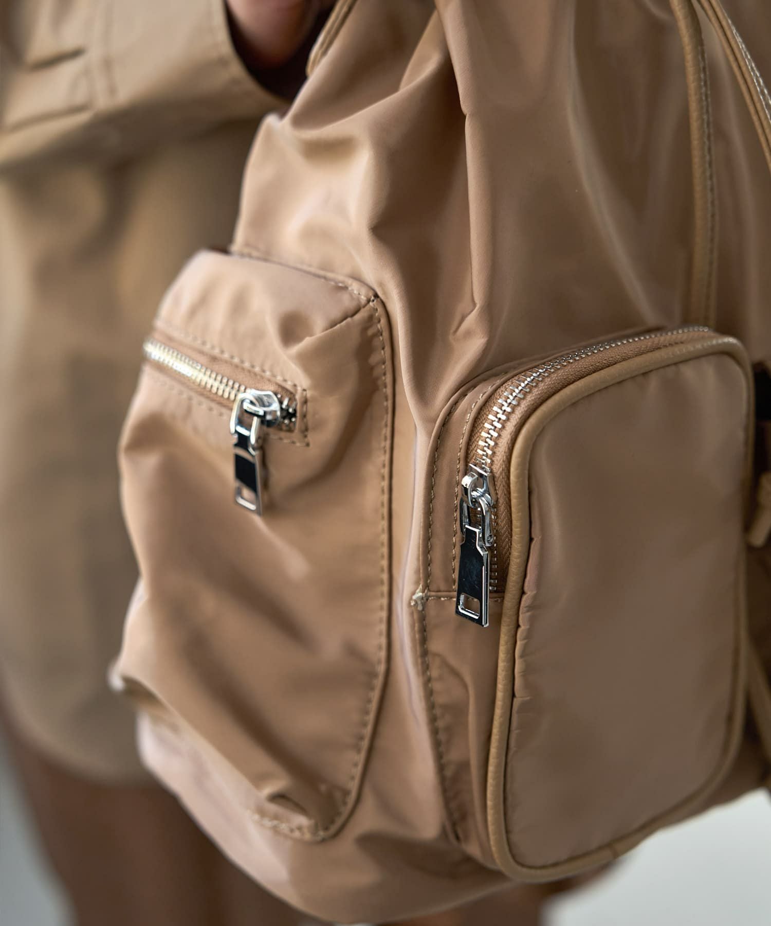 リュックにもなるナイロンショルダーバッグ | おしゃれな大人