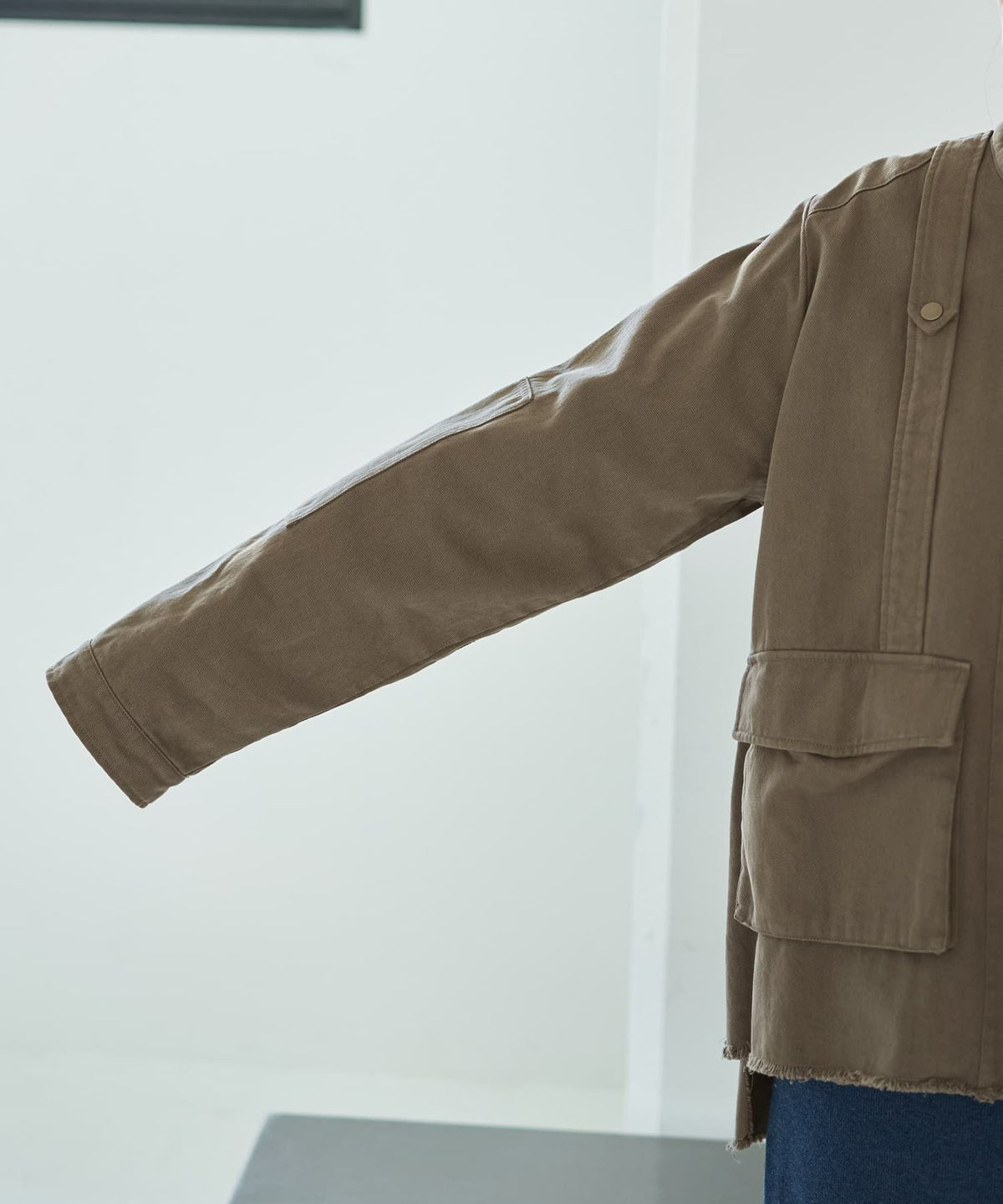 着用イメージ 166㎝　グレイッシュカーキ